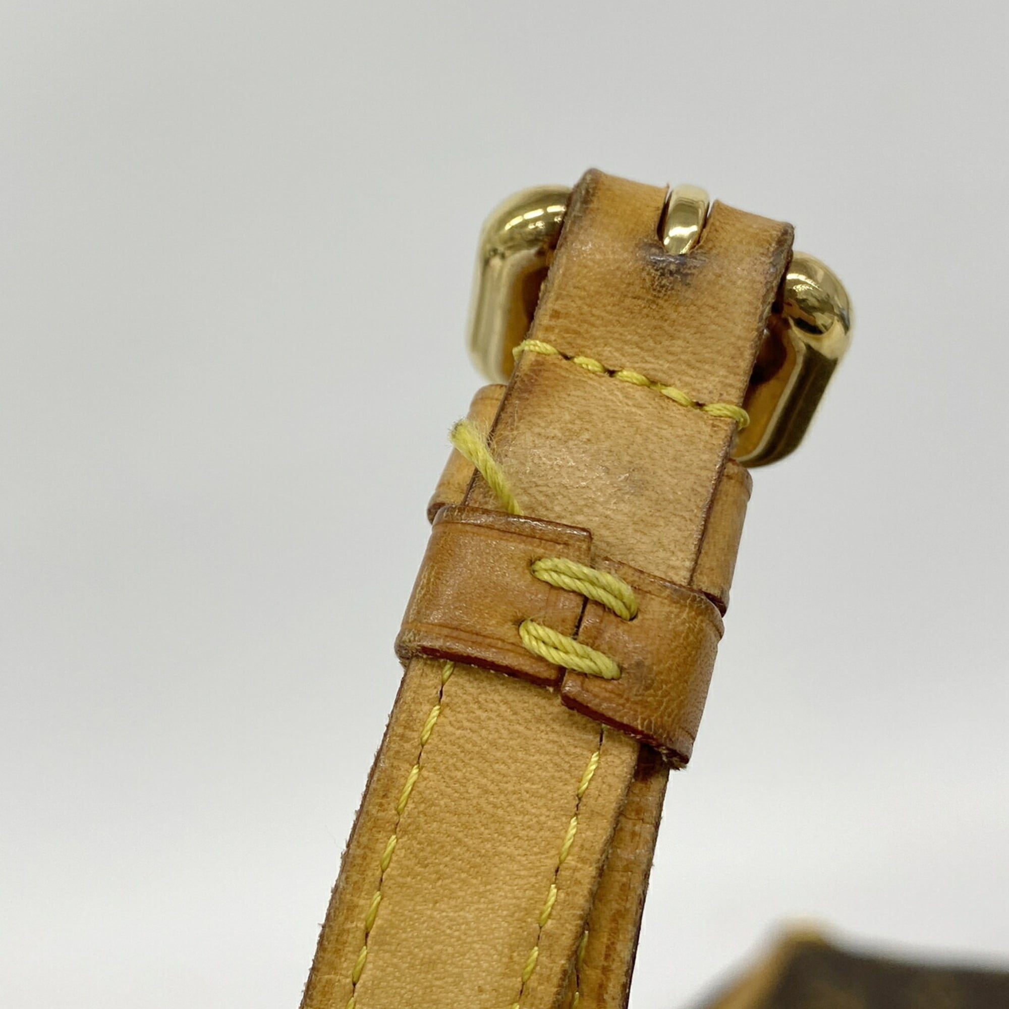 Louis Vuitton Brown Handbag (Pre-Owned)