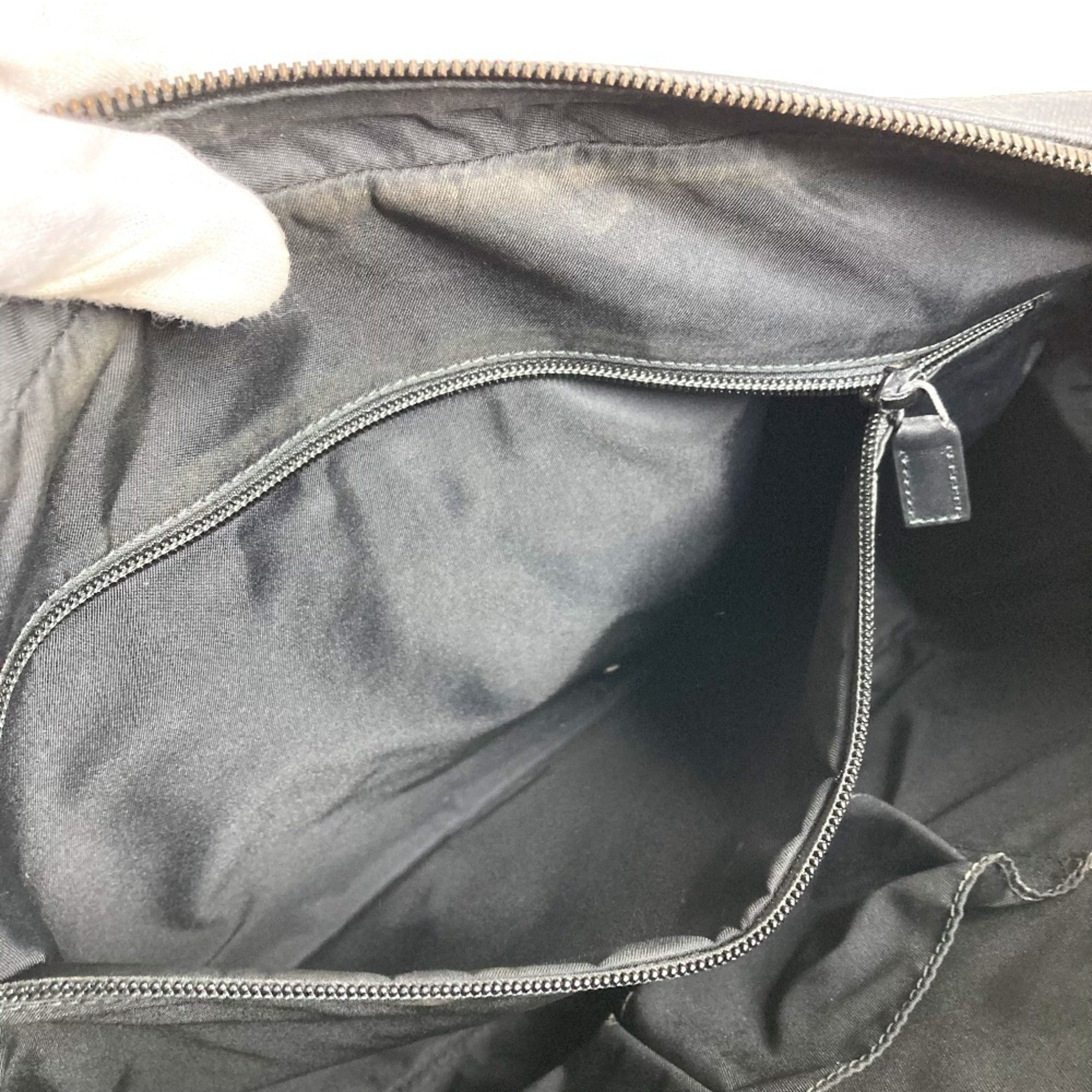 Gucci Black Gg Supreme Briefcase Handbag (Pre-Owned)