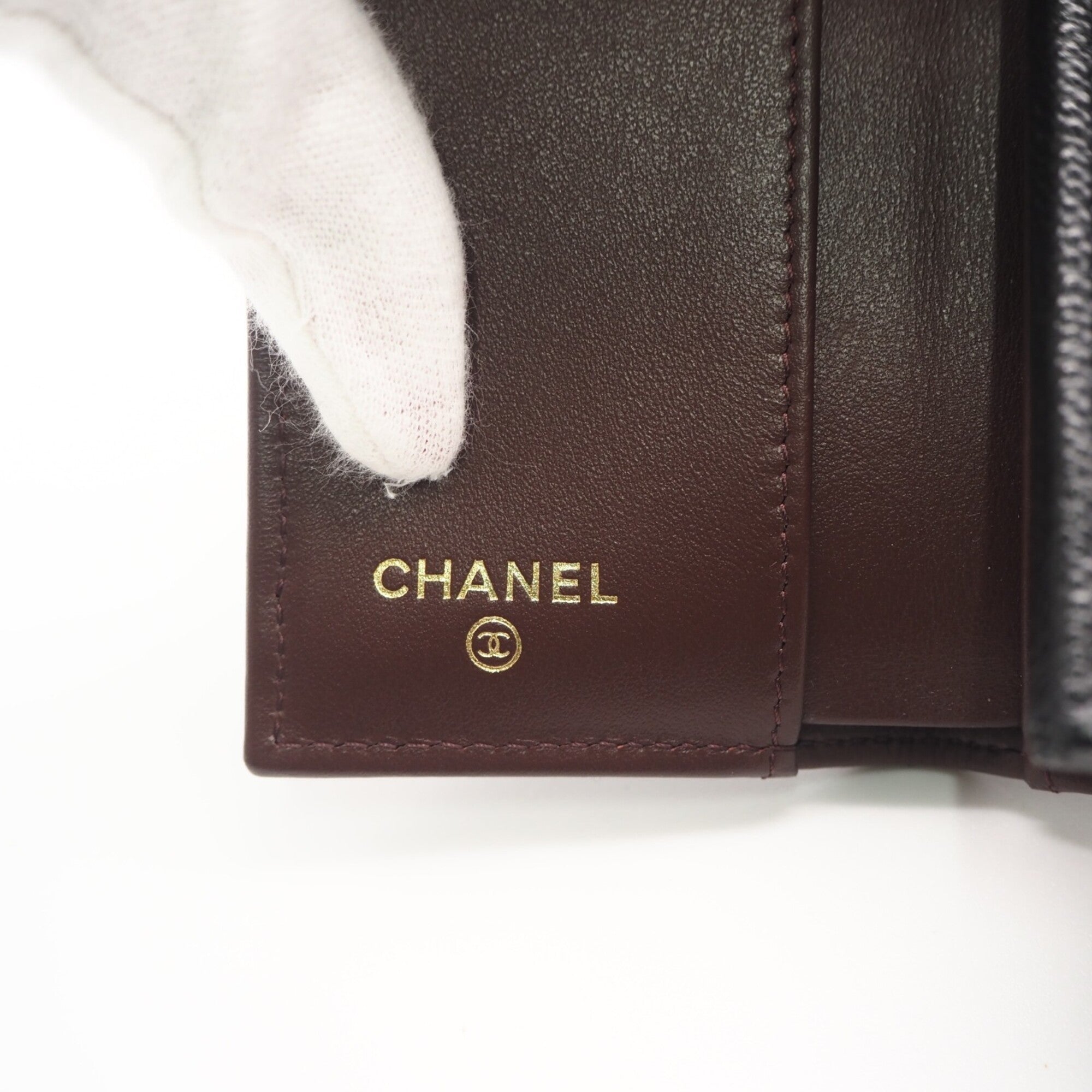 Chanel Matelasse Black Grained Calfskin Wallet (Tri-Fold) (Pre-Owned)