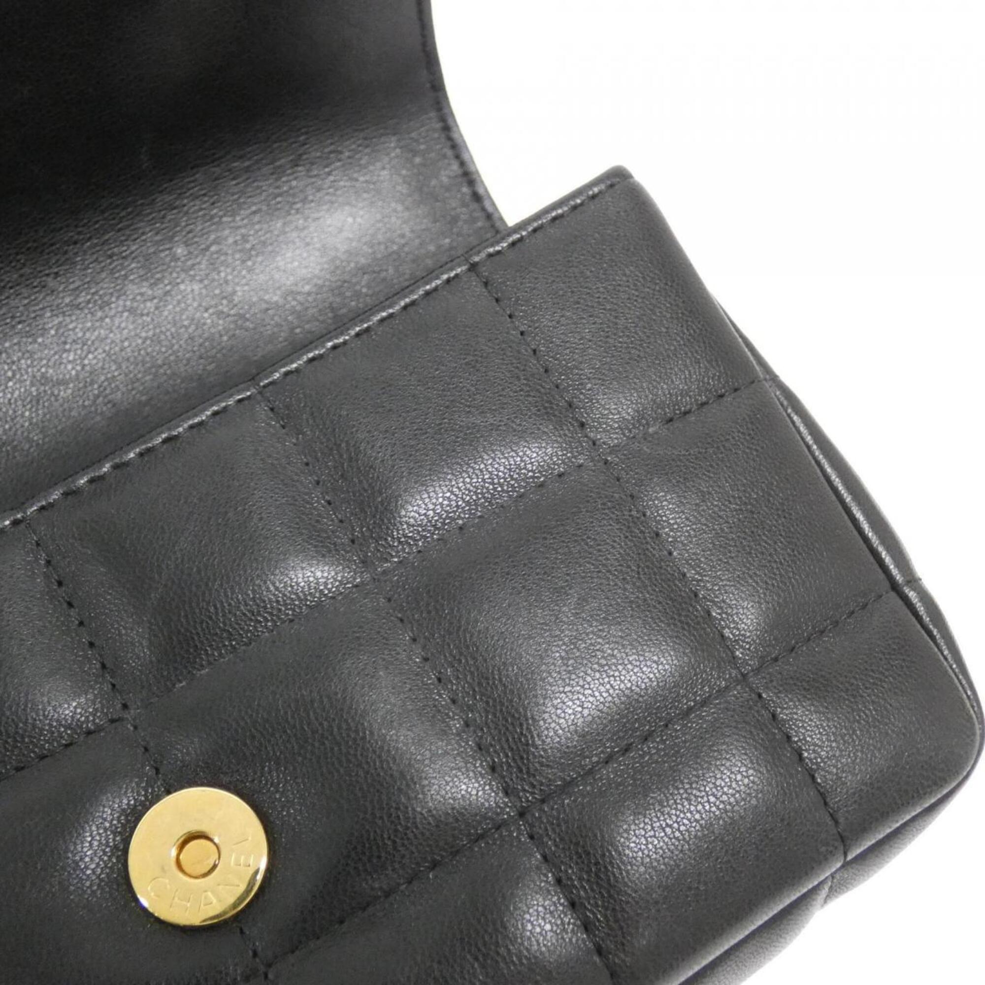 Chanel Black Leather Shoulder Bag (Pre-Owned)