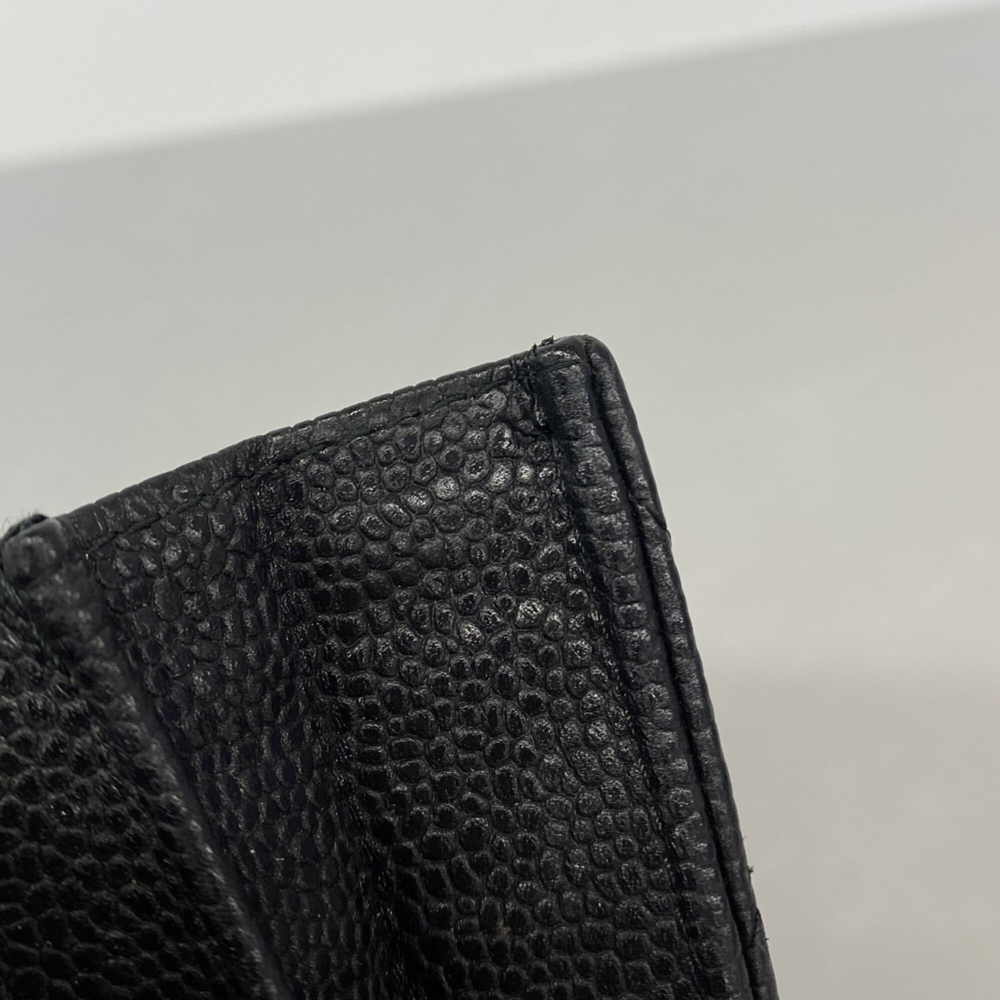 Chanel Black Grained Calfskin Long Wallet (Bi-Fold) (Pre-Owned)