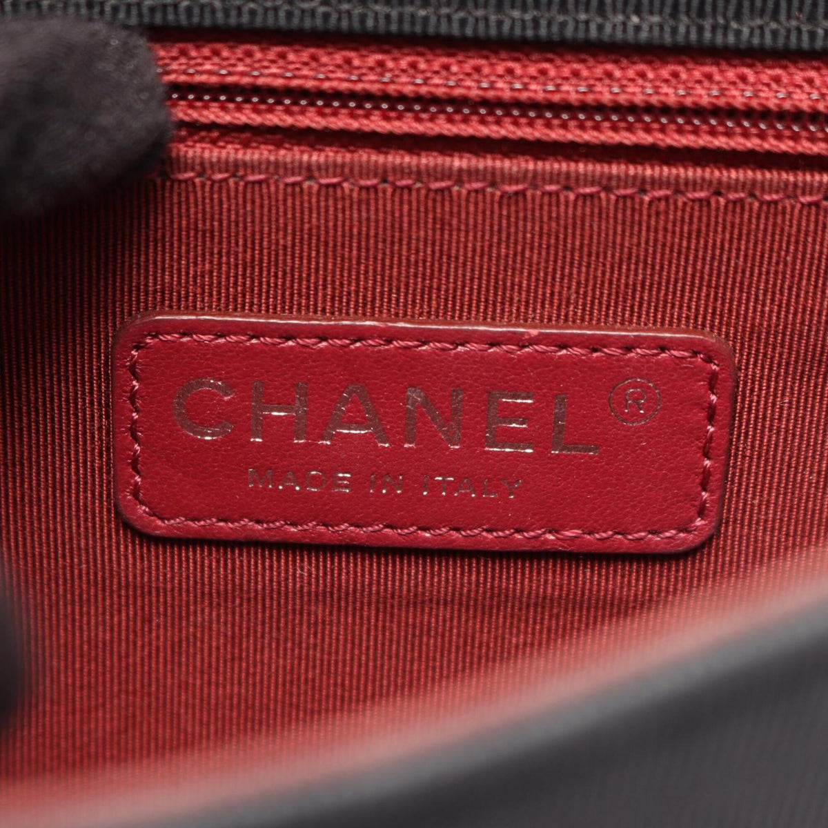 Chanel Black Leather Handbag Shoulder Bag (Pre-Owned)