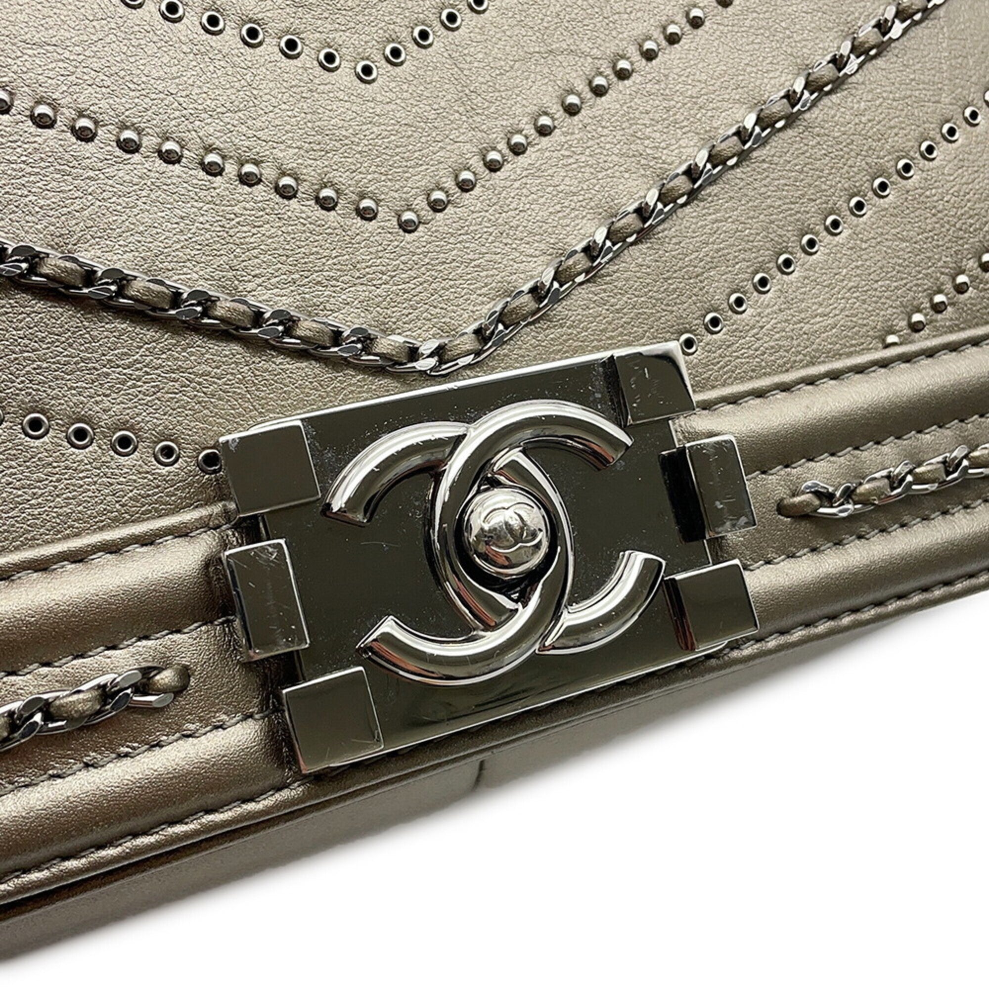 Chanel Metallic Gray Leather Handbag Shoulder Bag (Pre-Owned)