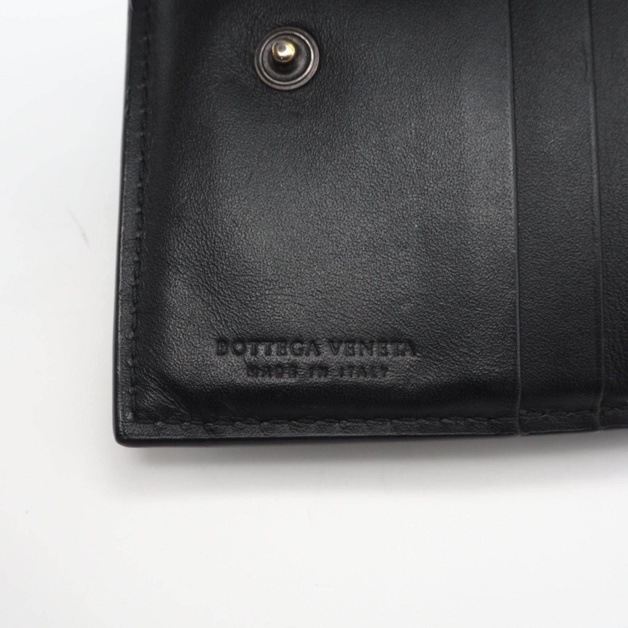Bottega Veneta Intrecciato Black Leather Wallet (Bi-Fold) (Pre-Owned)