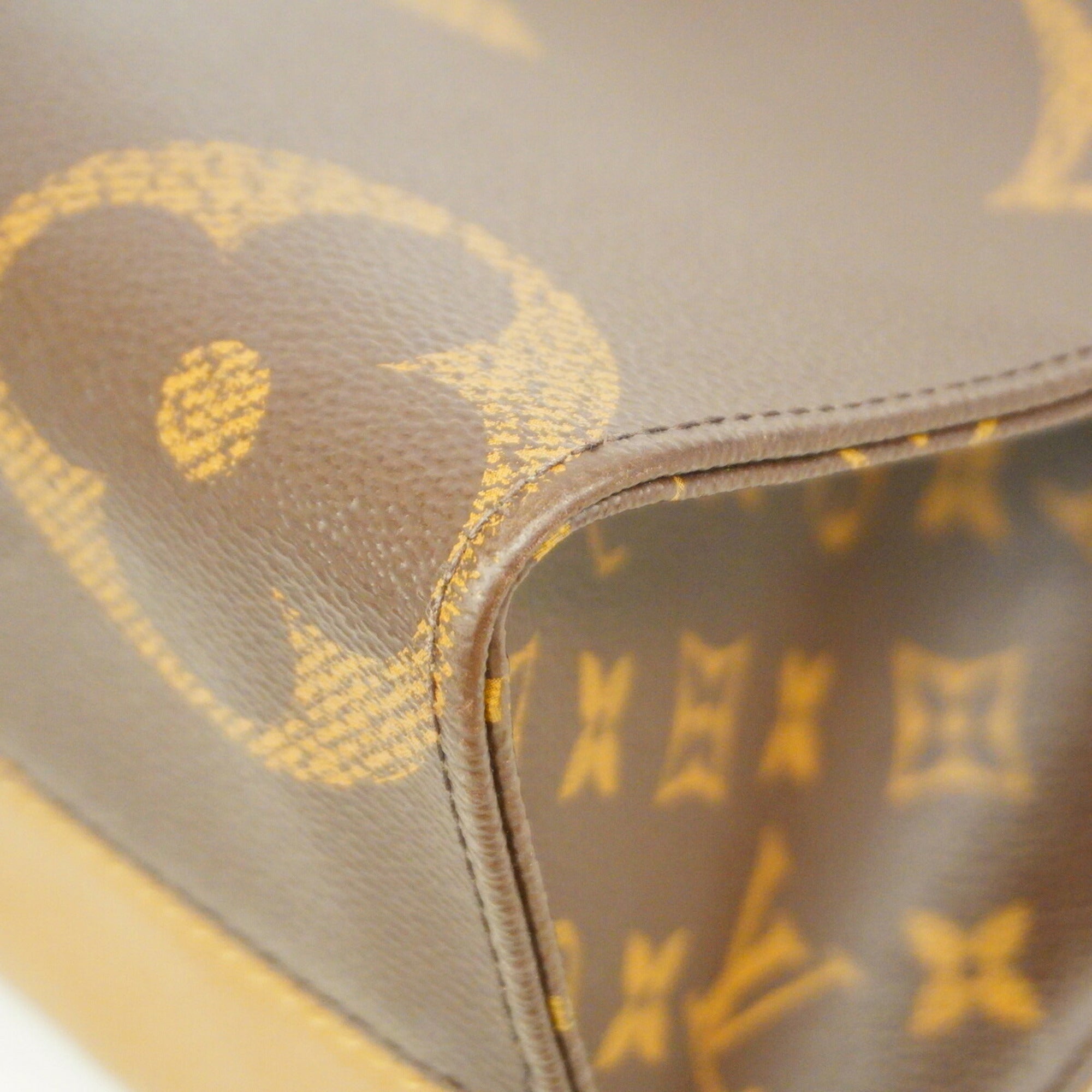 Louis Vuitton Brown Tote Bag (Pre-Owned)