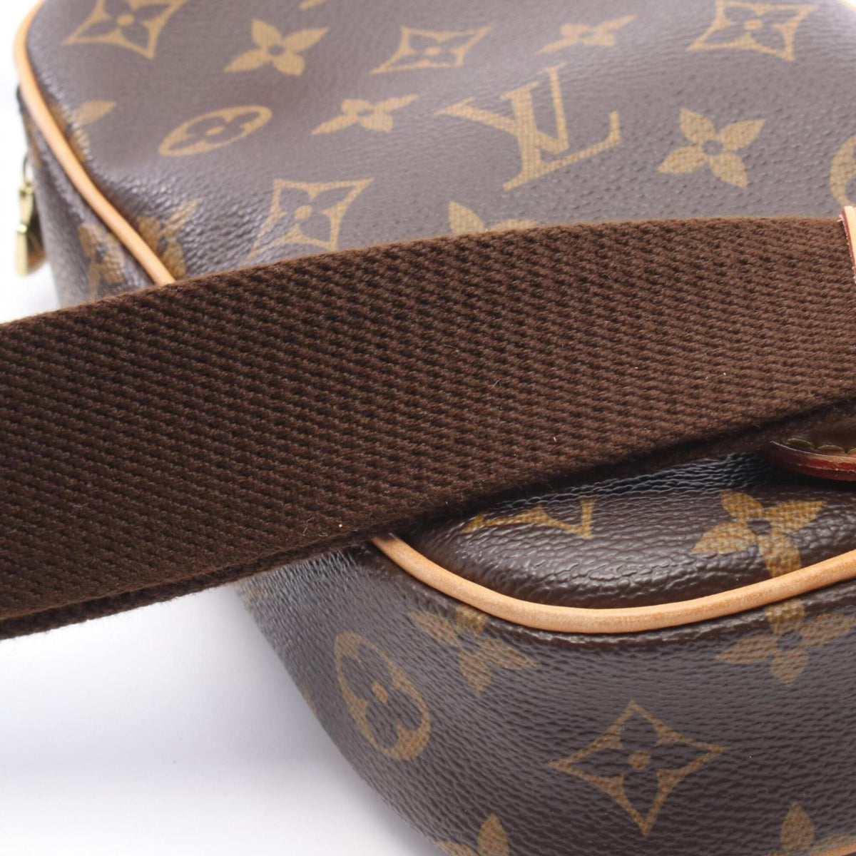 Louis Vuitton Brown Coated Canvas Leather Fanny Pack Handbag (Pre-Owned)