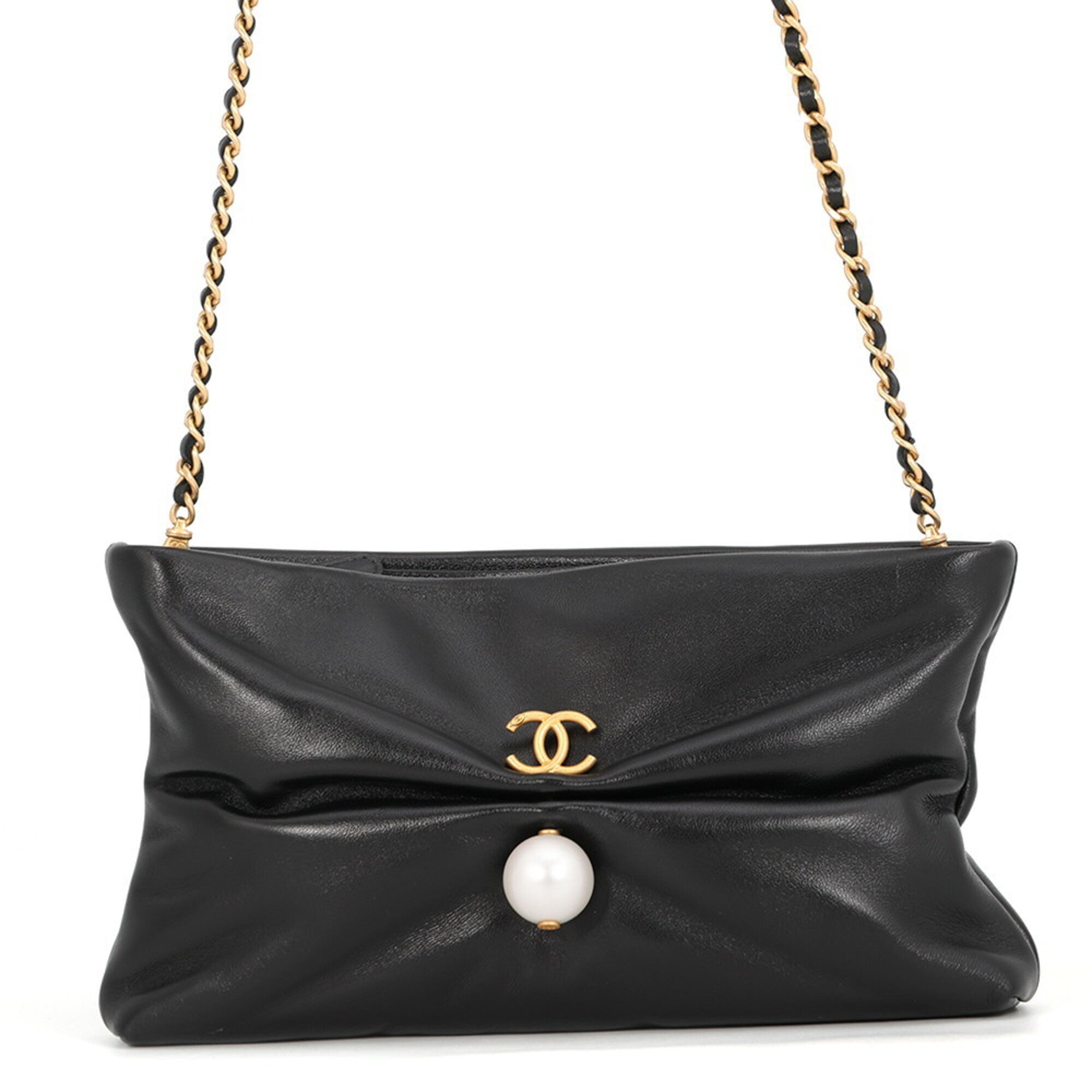 Chanel Black Leather Shoulder Bag (Pre-Owned)