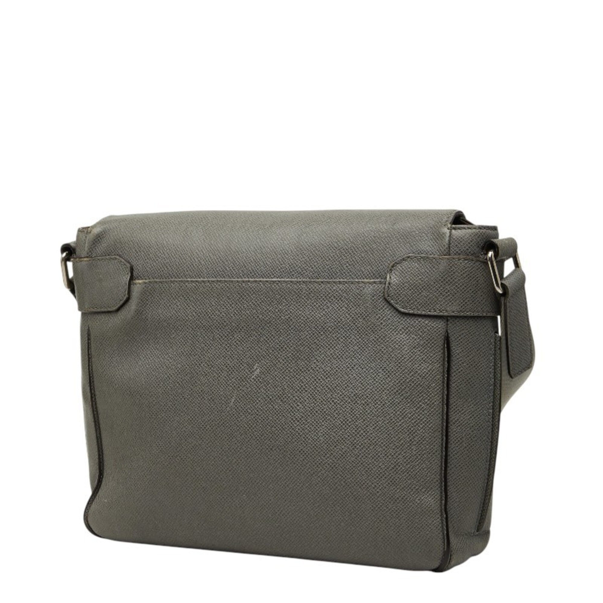 Louis Vuitton Glacier Gray Leather Shoulder Bag (Pre-Owned)