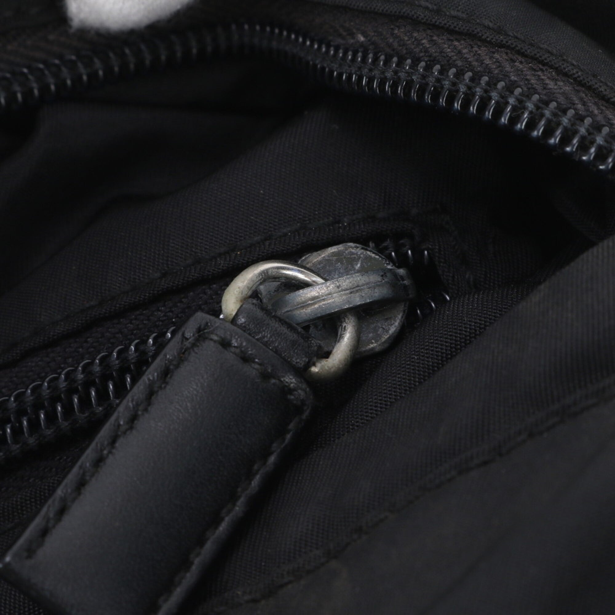 Prada Black Messenger Bag Shoulder Bag (Pre-Owned)