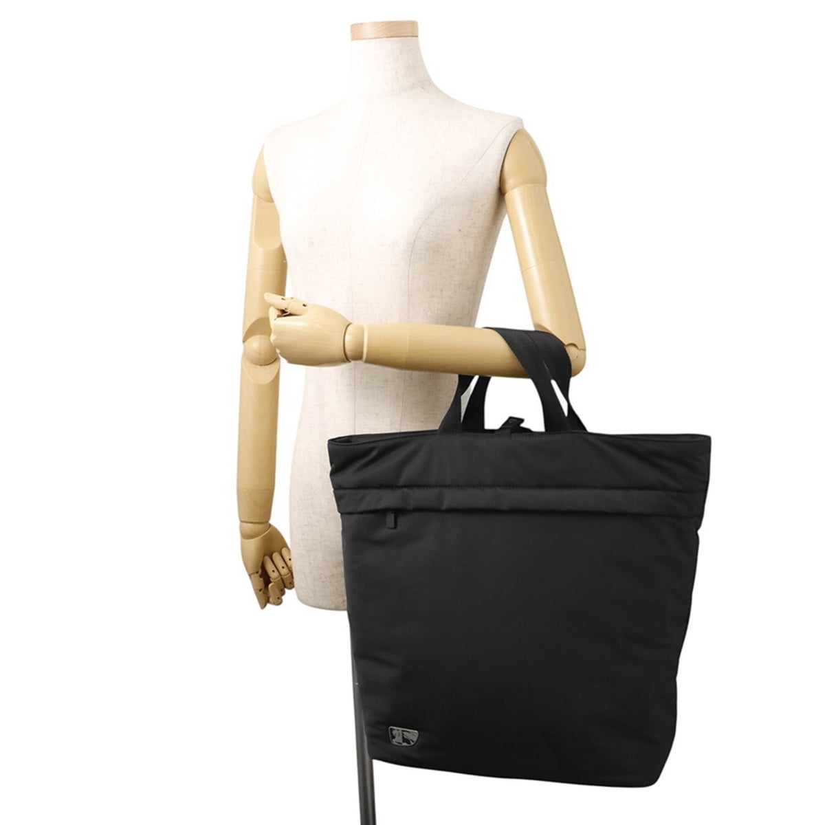 Burberry Black Nylon Handbag Shoulder Bag Tote Bag (Pre-Owned)