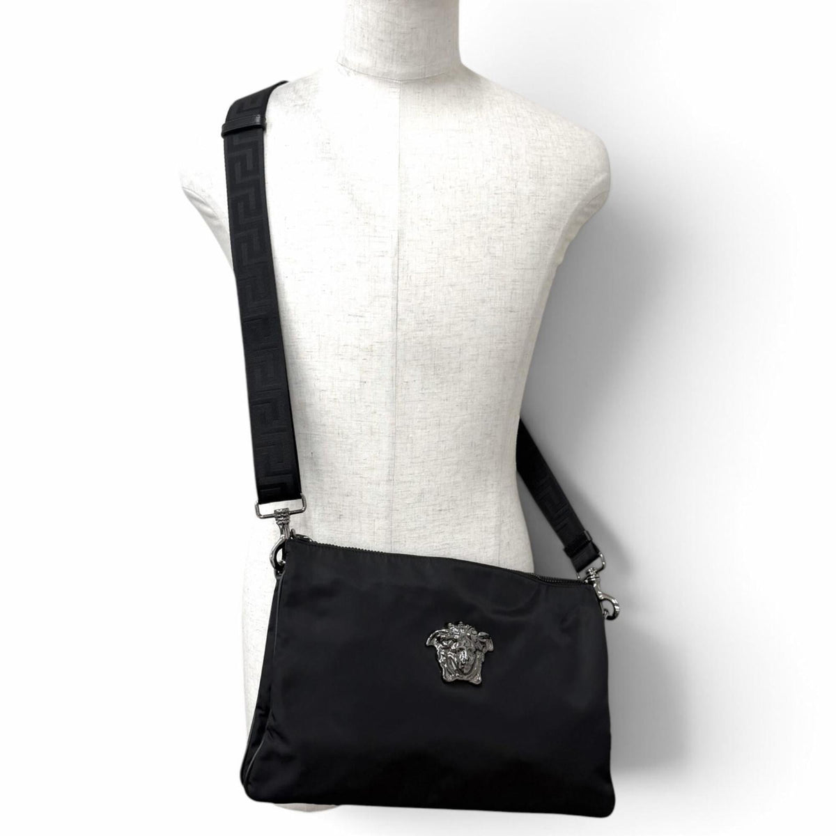 Versace Black Nylon Leather Clutch Bag Shoulder Bag (Pre-Owned)