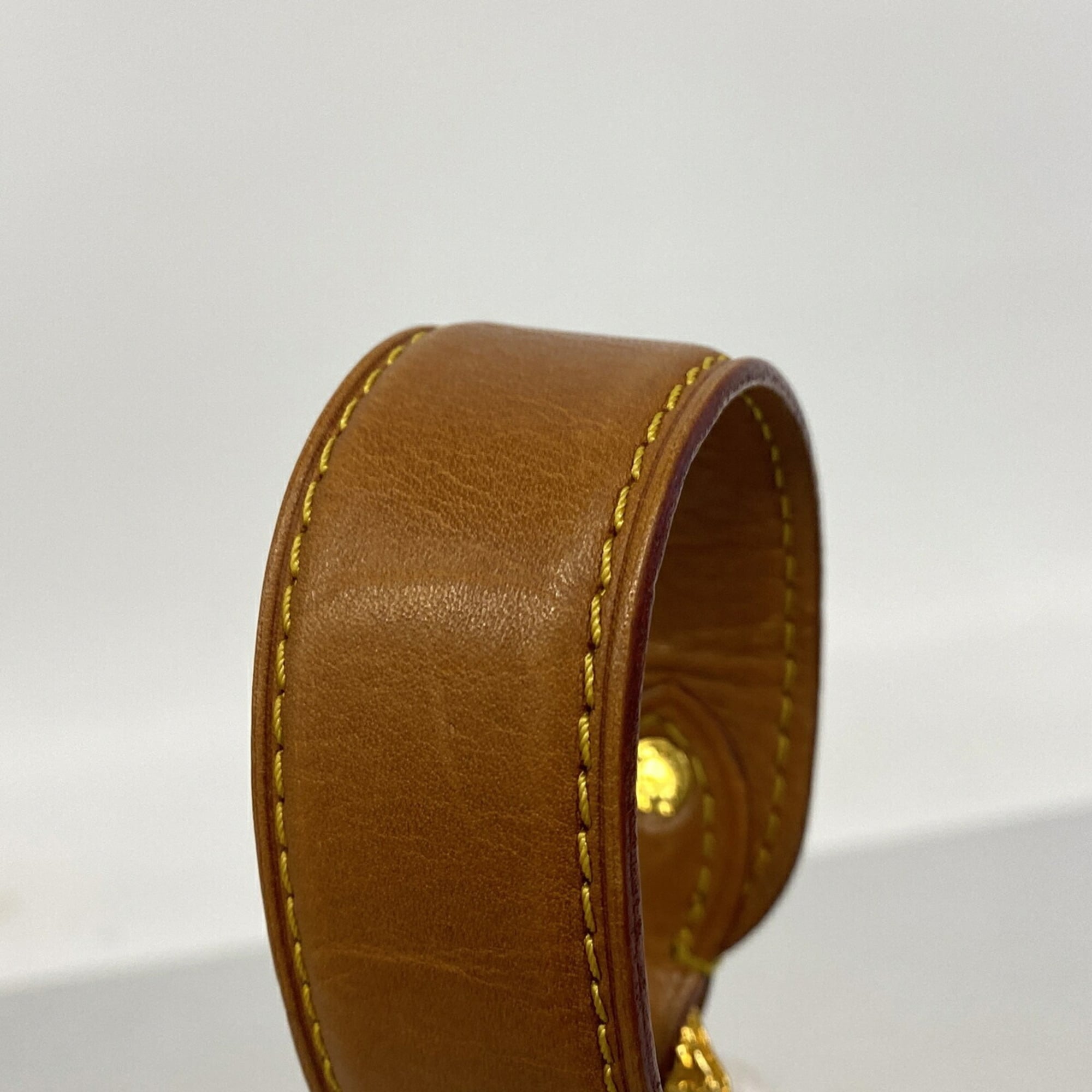 Louis Vuitton Or Shoulder Bag (Pre-Owned)