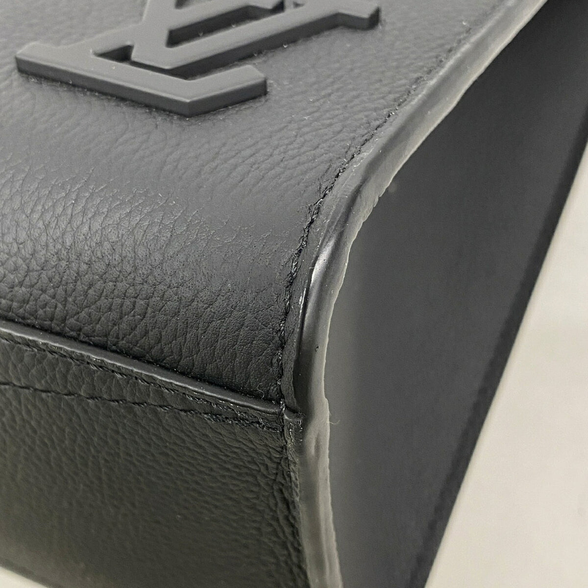 Louis Vuitton Black Tote Bag (Pre-Owned)