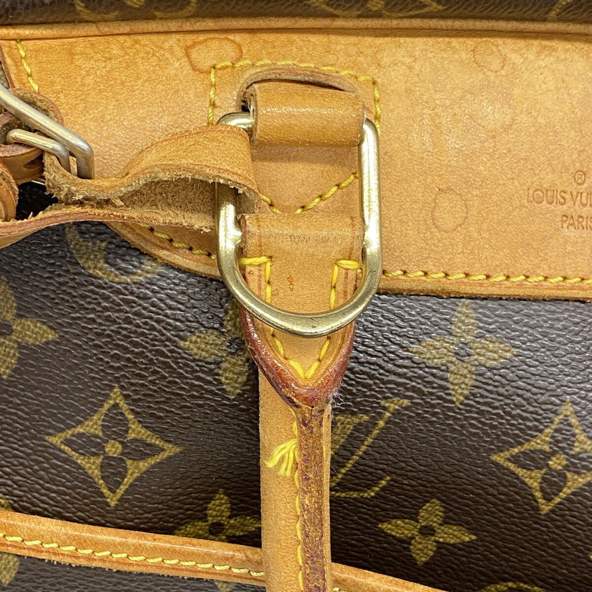 Louis Vuitton Brown Handbag (Pre-Owned)