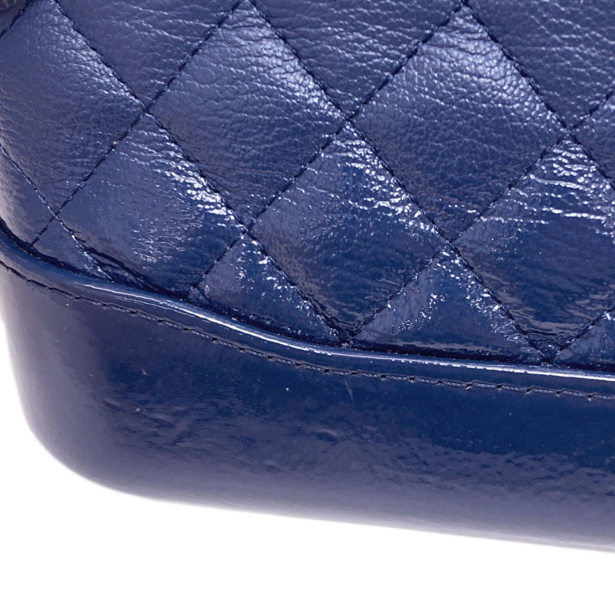 Chanel Navy Shoulder Bag (Pre-Owned)