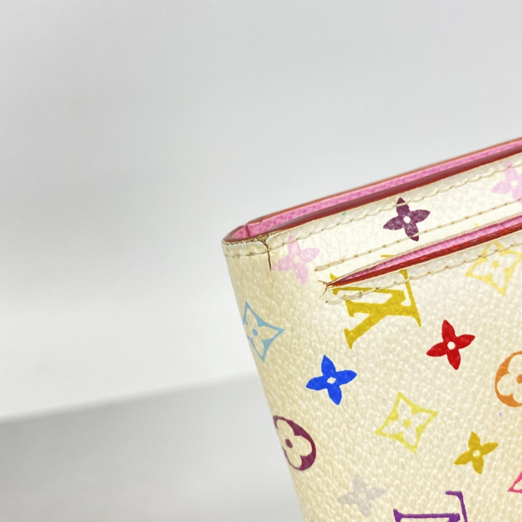 Louis Vuitton Blanc Litchi Long Wallet (Tri-Fold) (Pre-Owned)