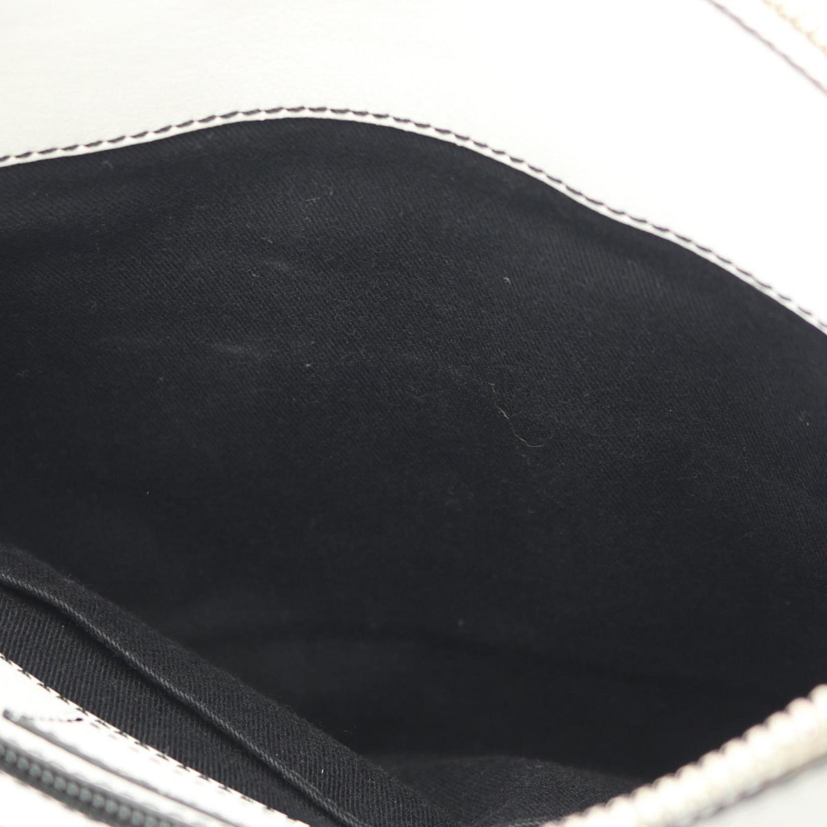 Loewe White Coated Canvas Leather Shoulder Bag (Pre-Owned)