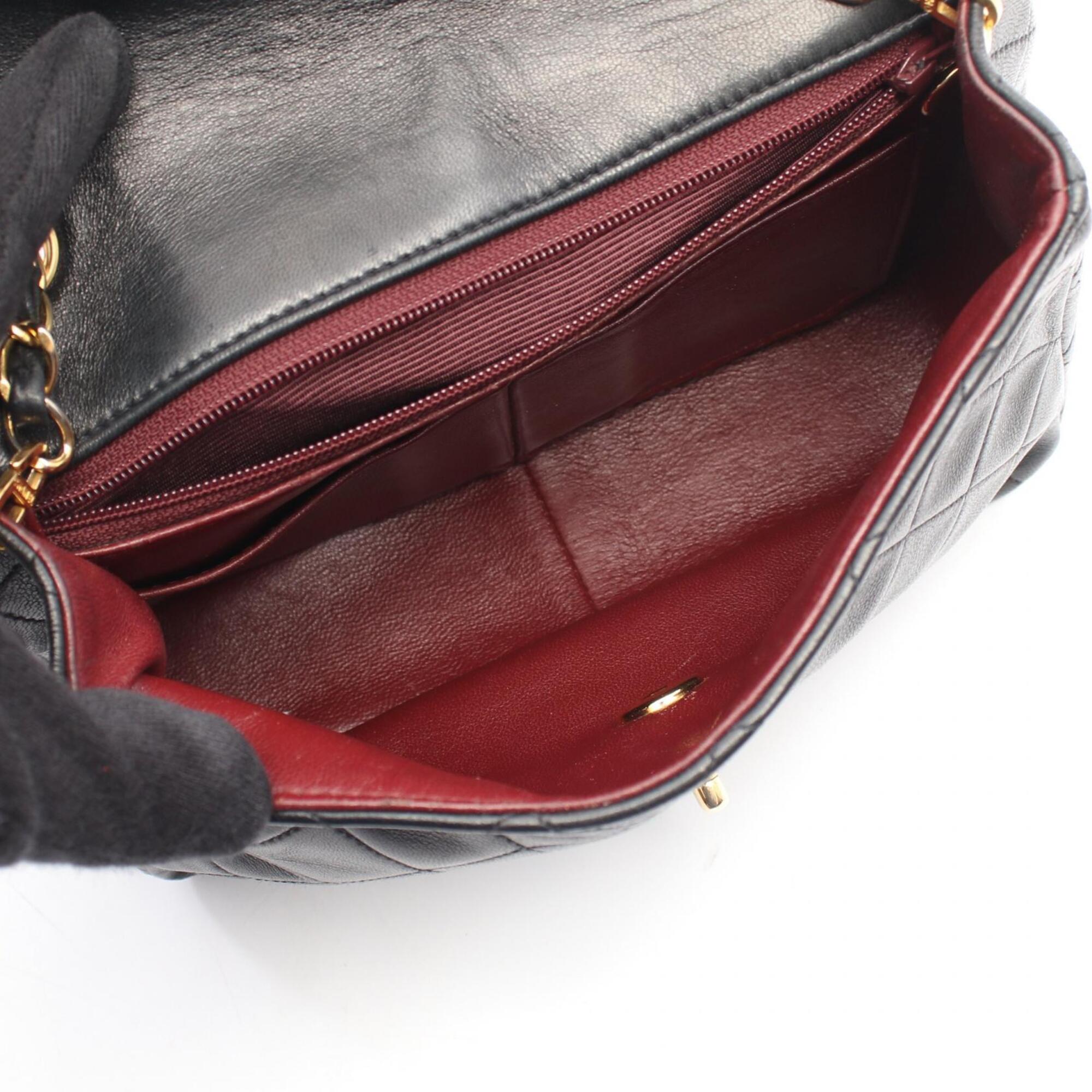 Chanel Black Leather Handbag Shoulder Bag (Pre-Owned)