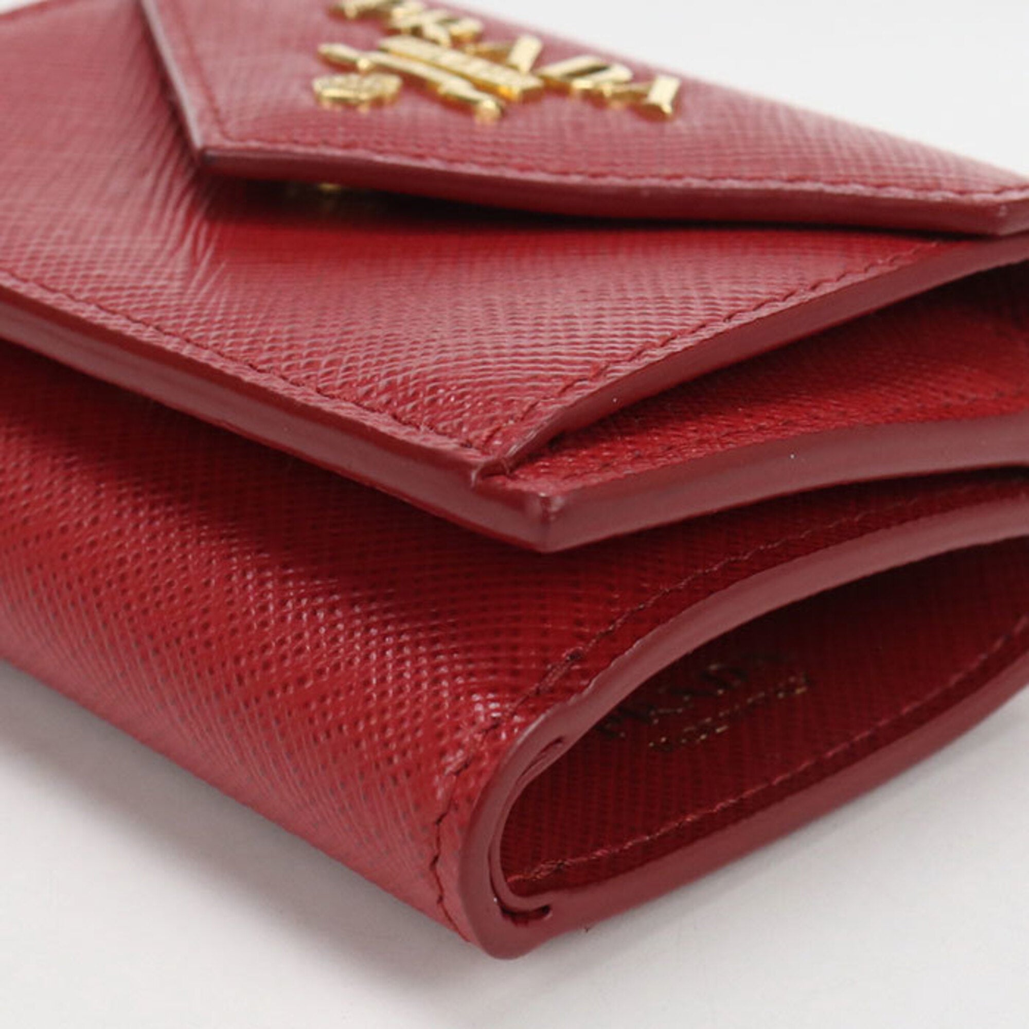 Prada Red Color Leather Wallet (Tri-Fold) (Pre-Owned)