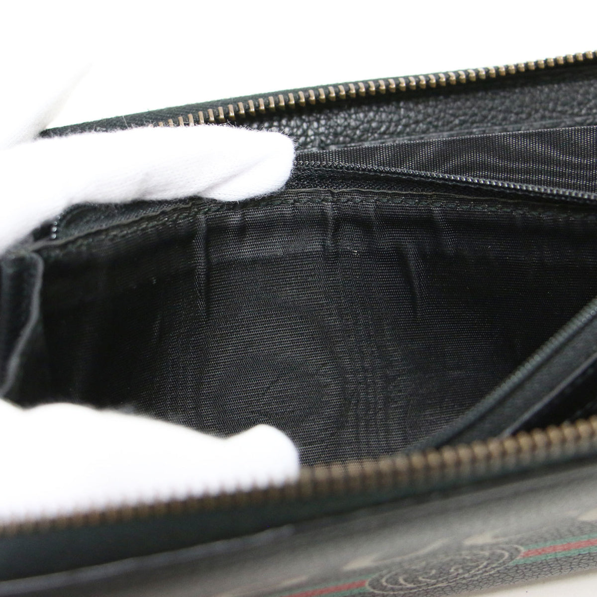 Gucci Black Leather Long Wallet (Bi-Fold) (Pre-Owned)