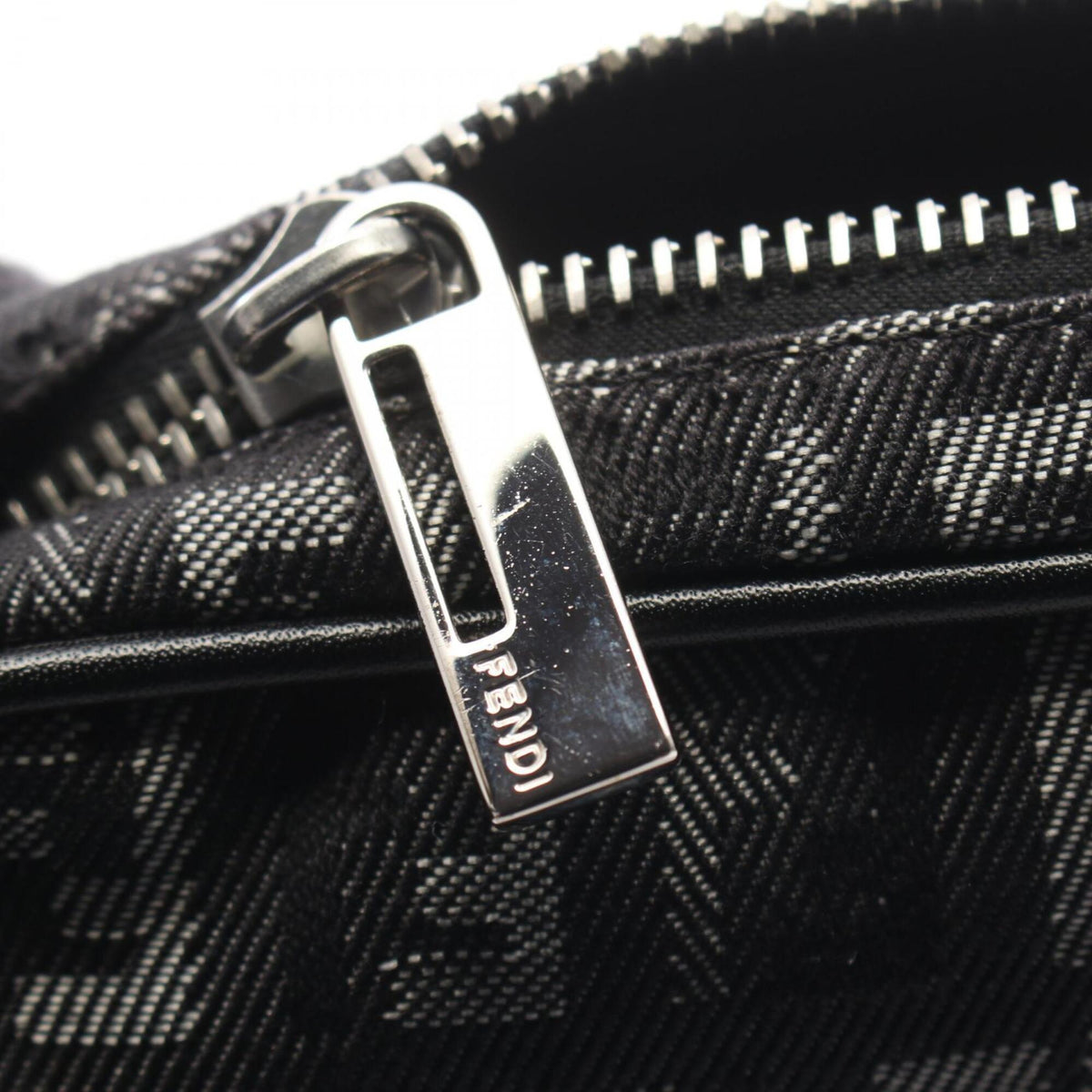 Fendi Black Gray Canvas Leather Handbag Shoulder Bag (Pre-Owned)