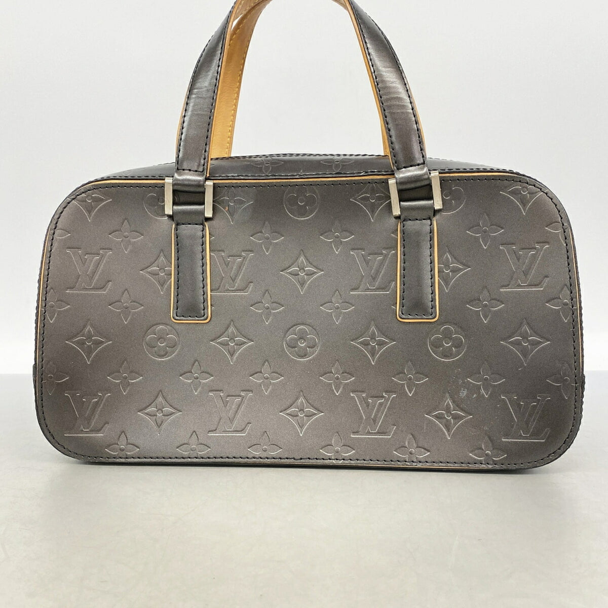 Louis Vuitton Noir Handbag (Pre-Owned)