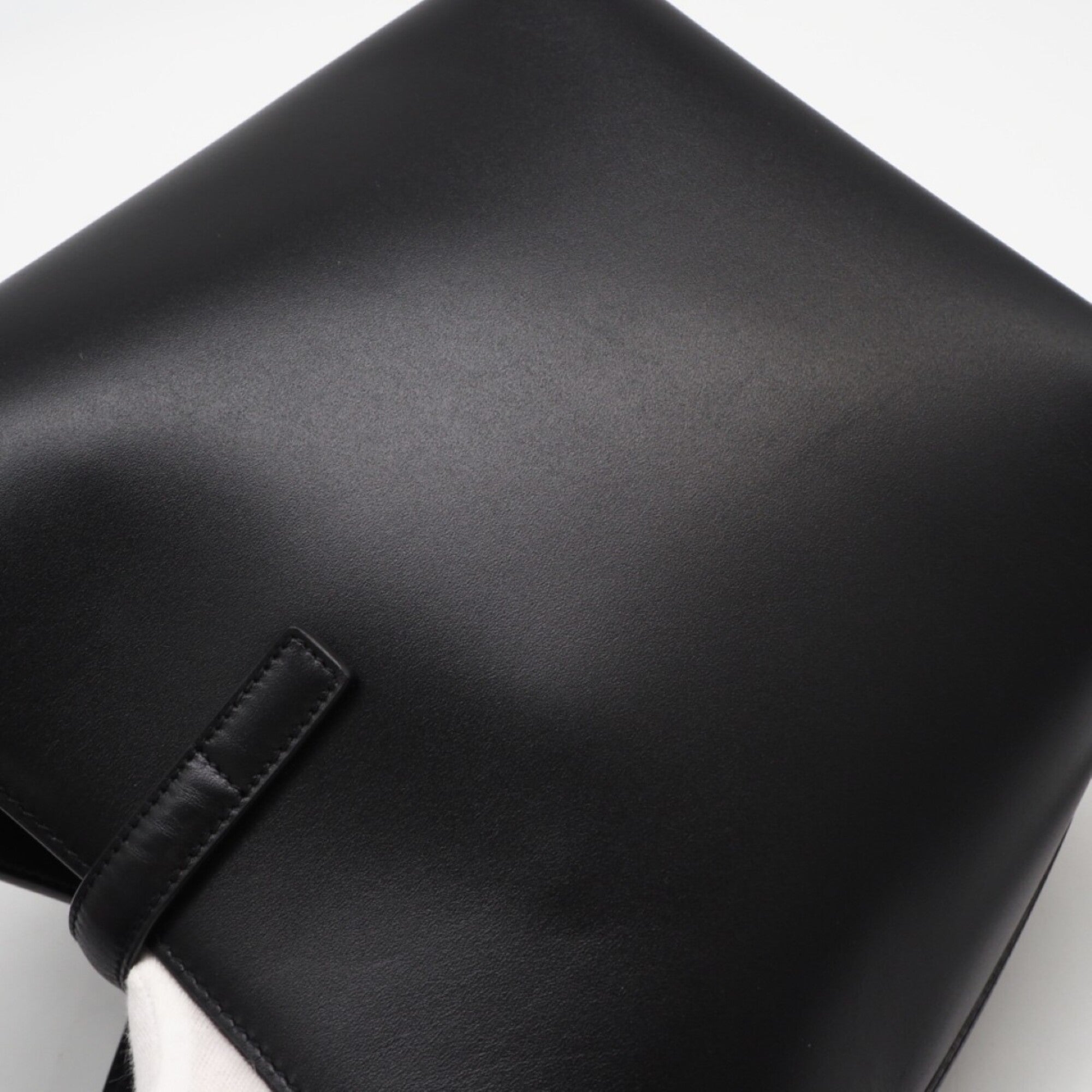 Yves Saint Laurent Black Leather Handbag (Pre-Owned)