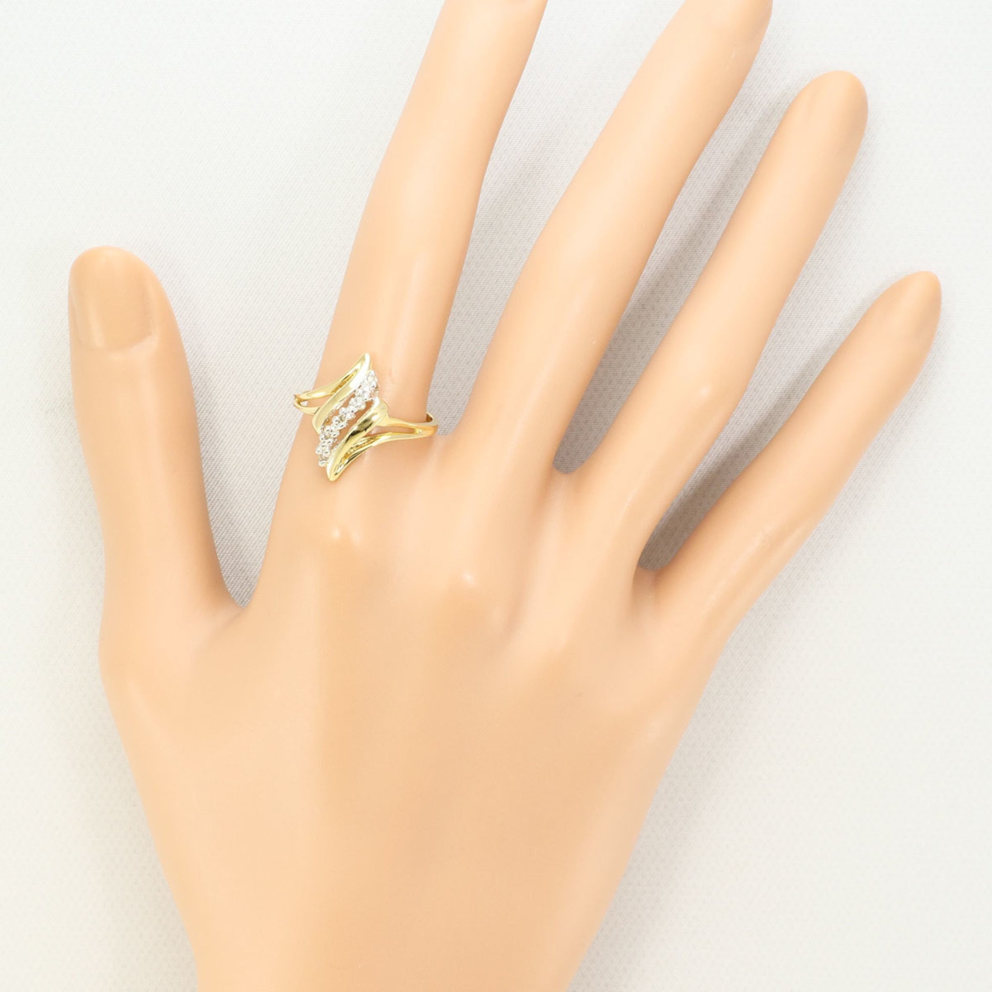 Unbranded White Gold Yellow Gold White Gold (10K) Yellow Gold (10K) Band Ring (Pre-Owned)
