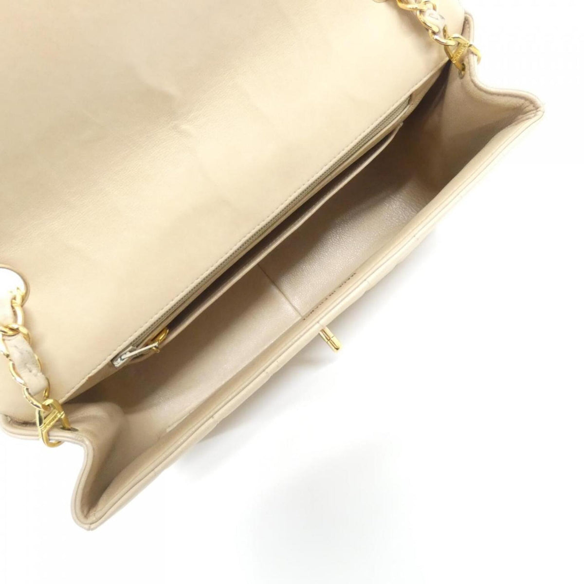 Chanel Beige Leather Shoulder Bag (Pre-Owned)