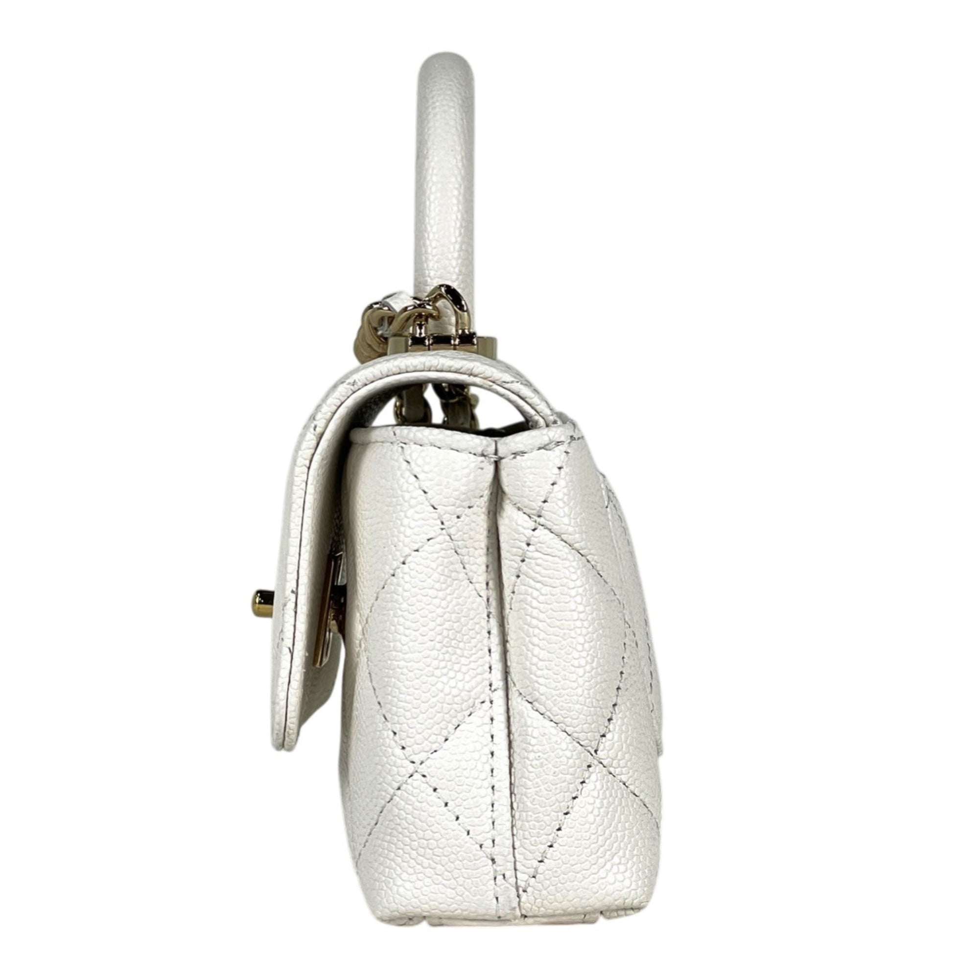 Chanel White Leather Handbag Shoulder Bag (Pre-Owned)