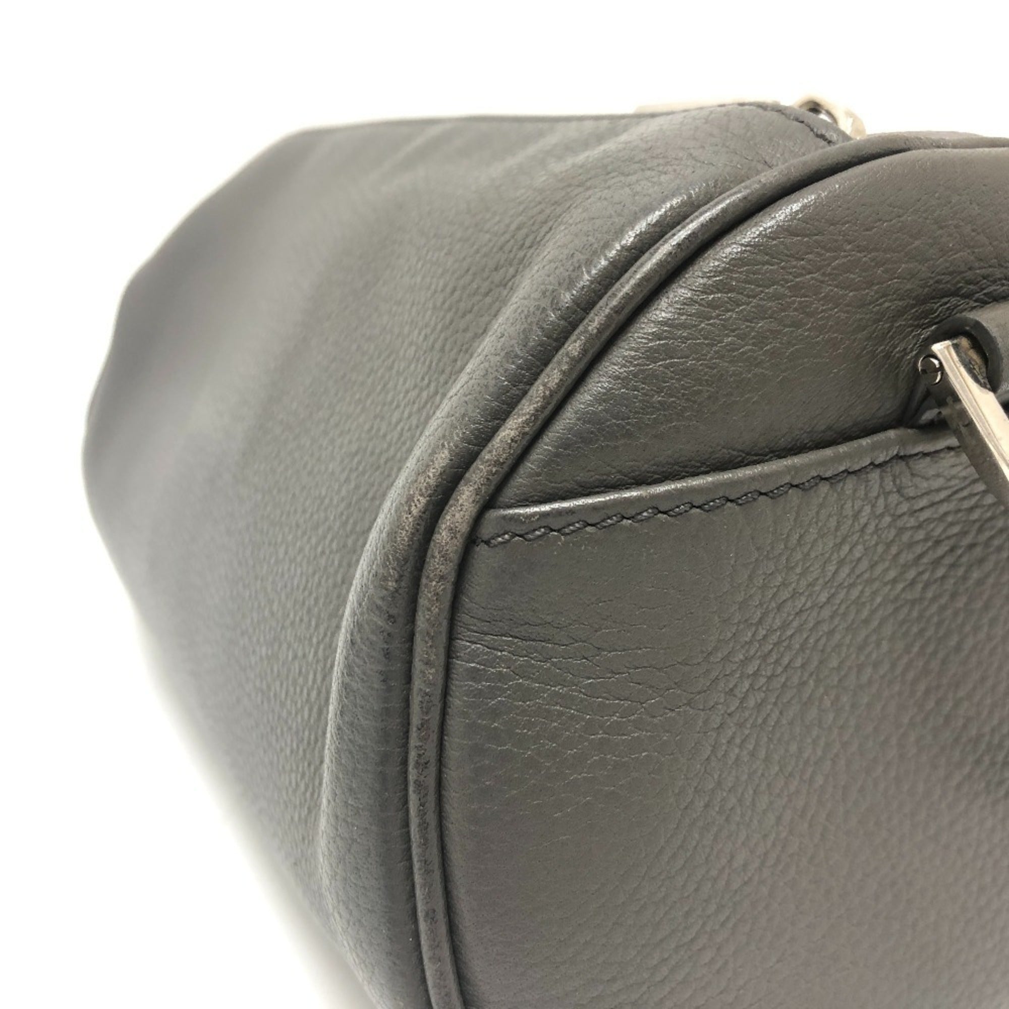 Christian Dior Gray Leather Shoulder Bag (Pre-Owned)