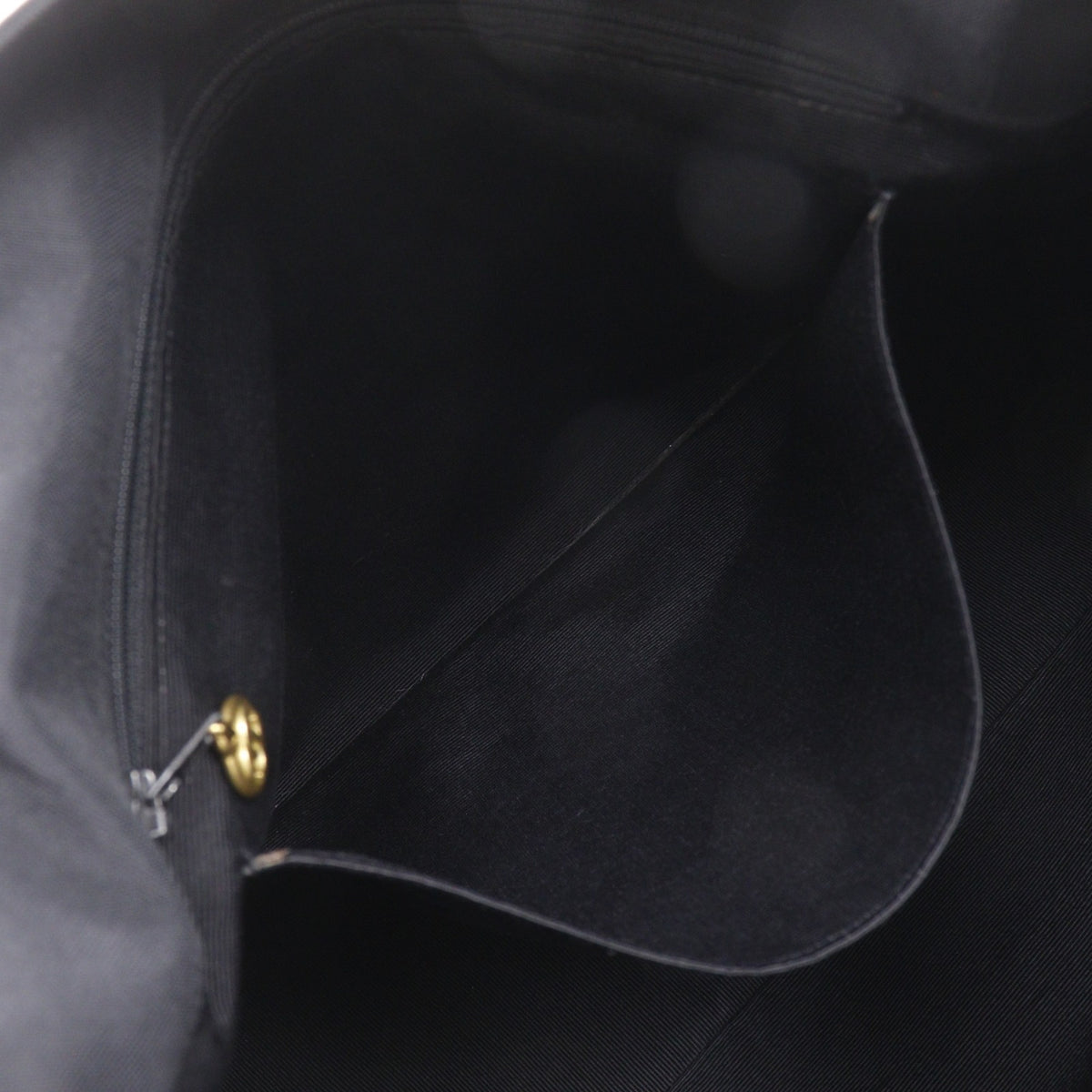 Chanel Black Nylon Tote Bag (Pre-Owned)
