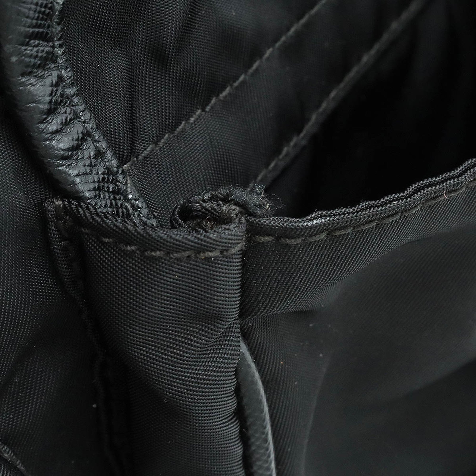Prada Nero Nylon Fanny Pack Shoulder Bag (Pre-Owned)