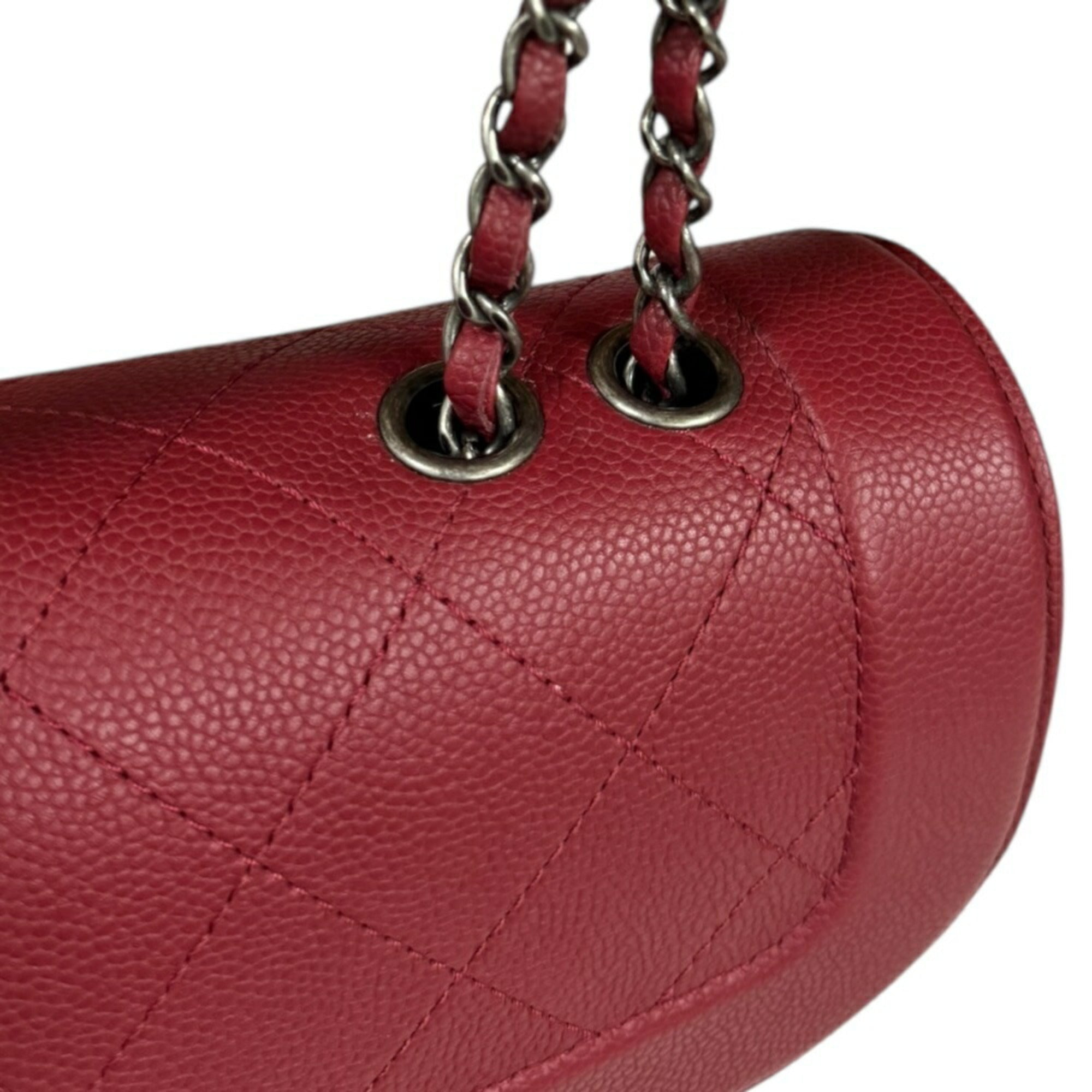 Chanel Matelasse Red Color Leather Shoulder Bag (Pre-Owned)