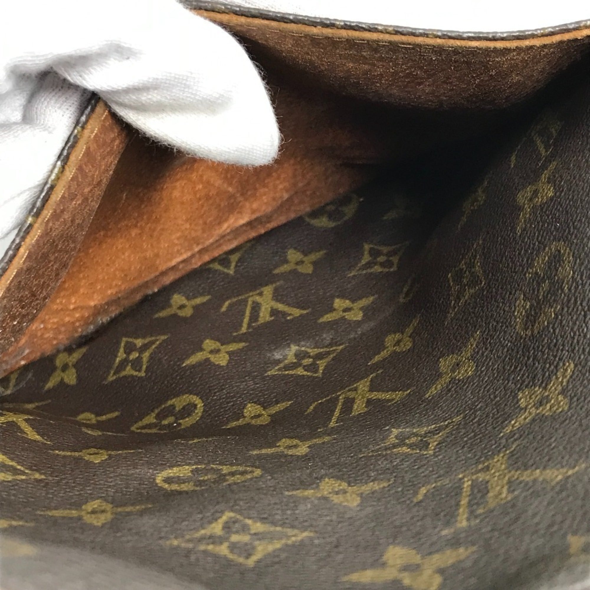 Louis Vuitton Brown Monogram Monogram Pochette Shoulder Bag (Pre-Owned)