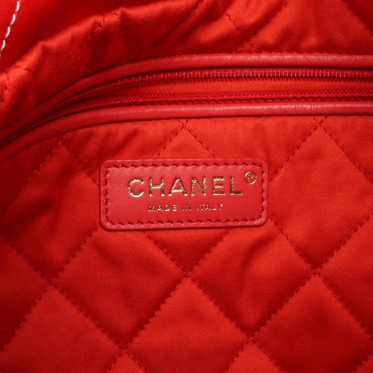 Chanel Red Color Leather Handbag Pouch Shoulder Bag (Pre-Owned)