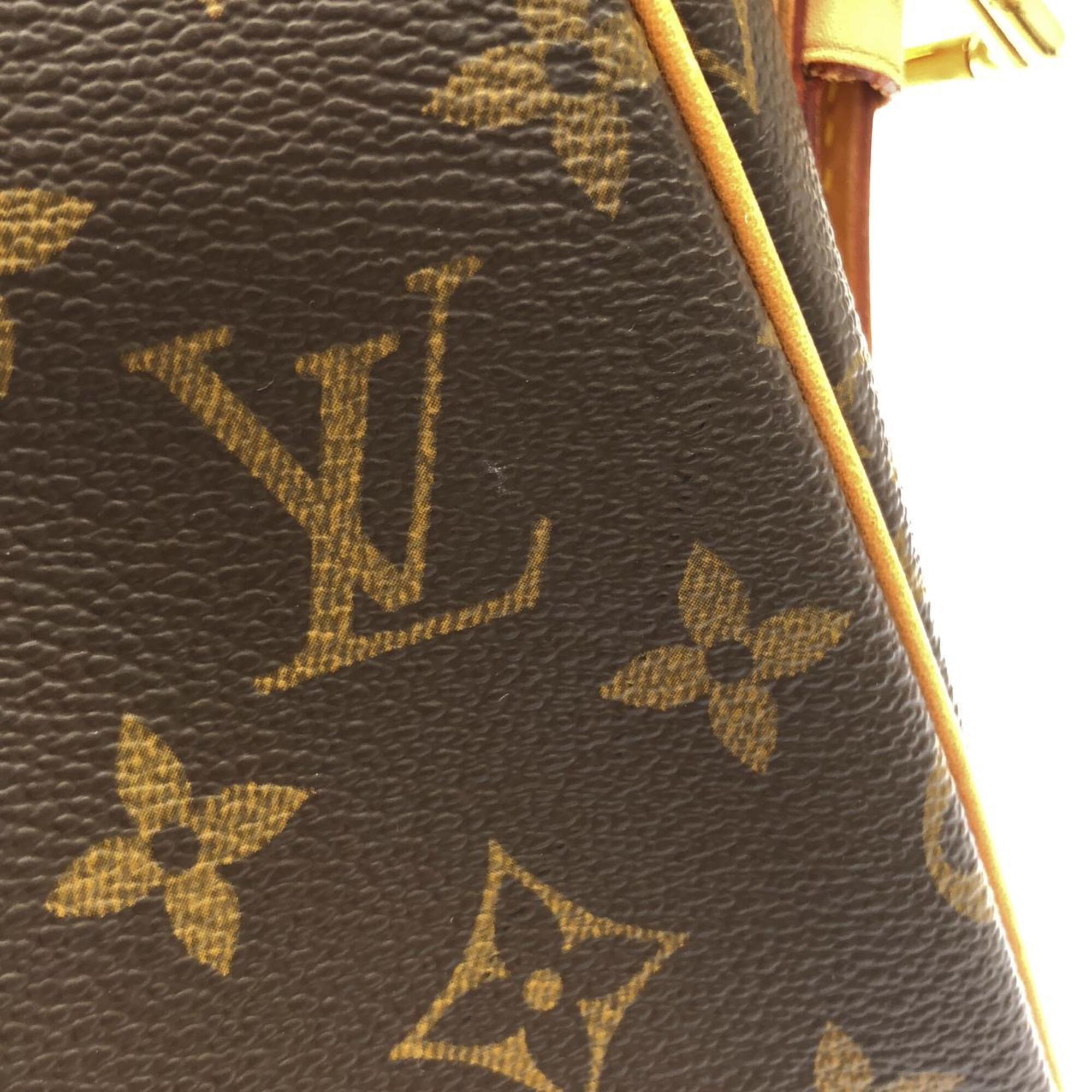 Louis Vuitton Marron Coated Canvas Shoulder Bag (Pre-Owned)