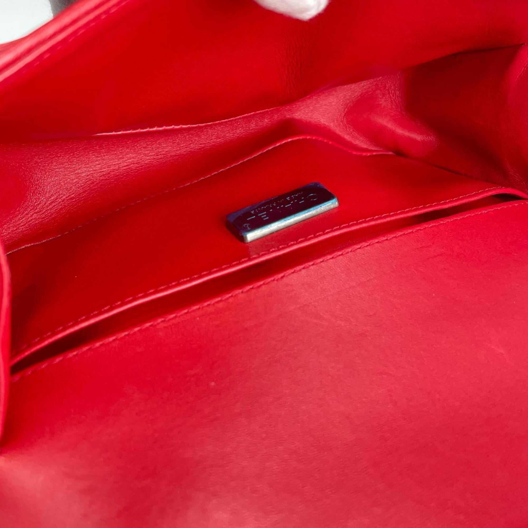Chanel Red Color Leather Shoulder Bag (Pre-Owned)