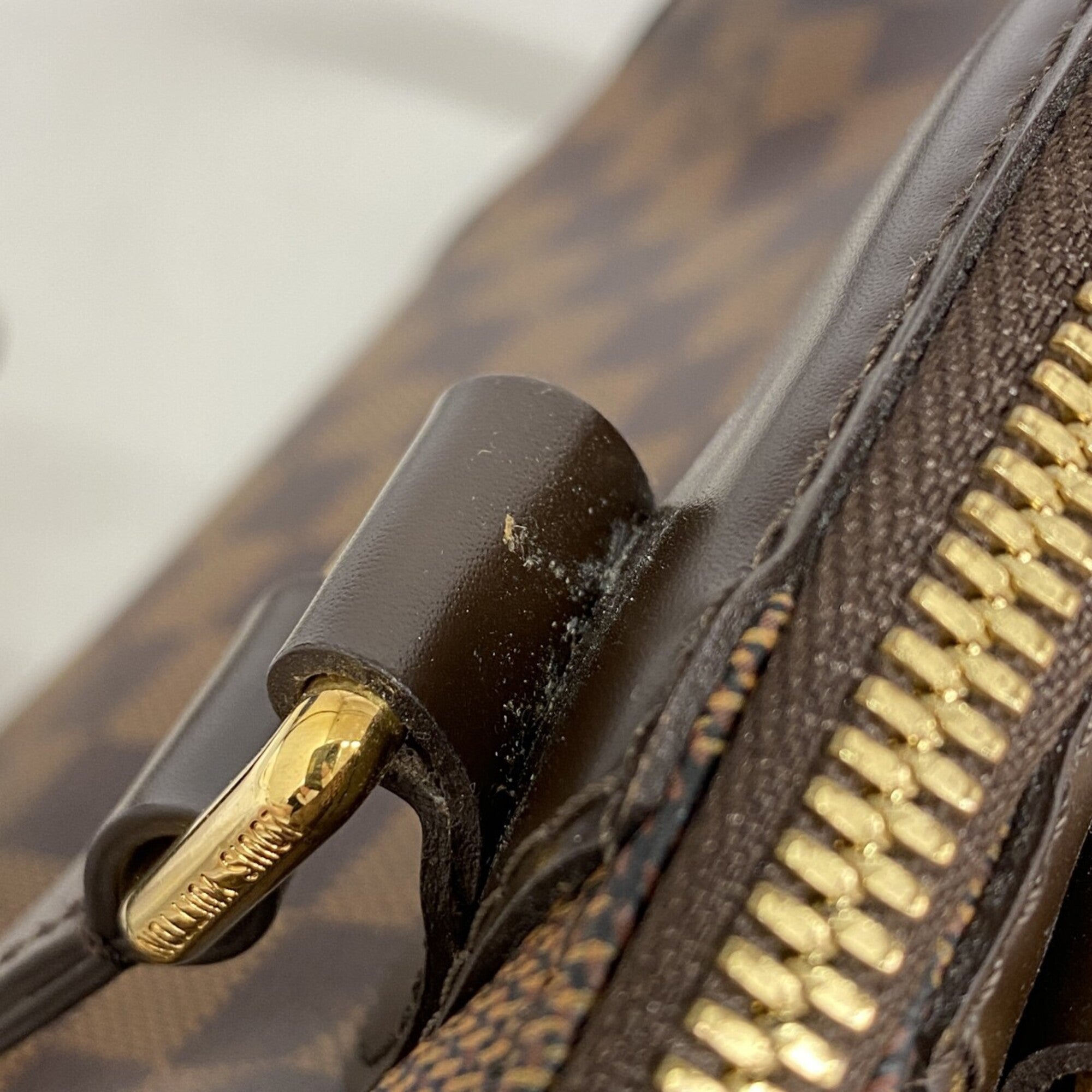 Louis Vuitton Ebene Handbag (Pre-Owned)