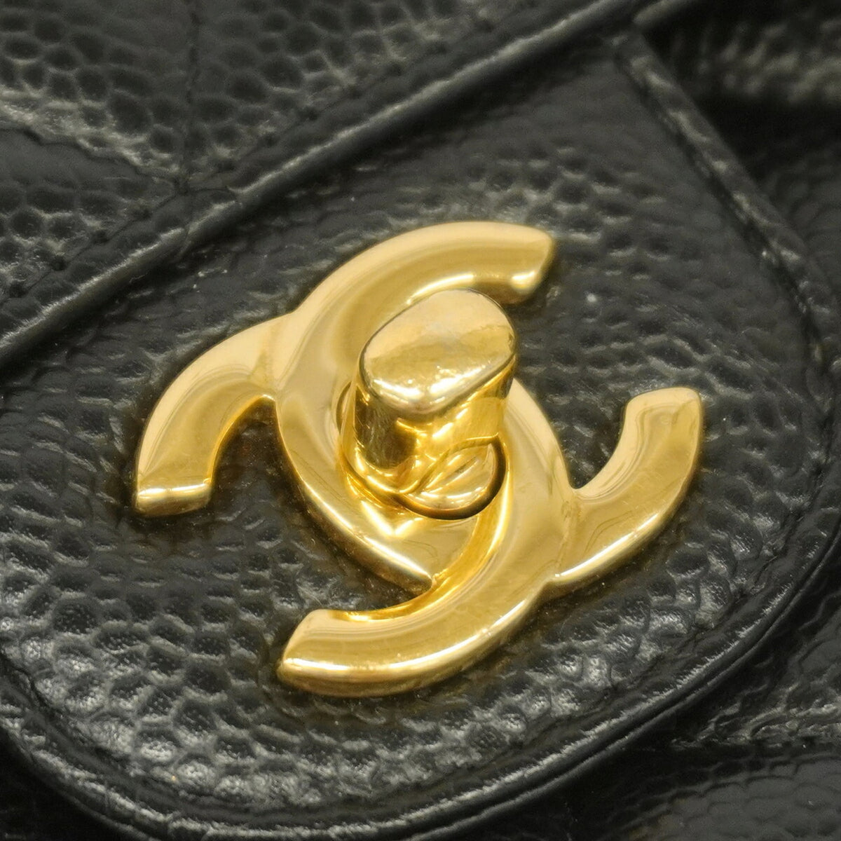 Chanel Black Grained Calfskin Shoulder Bag (Pre-Owned)