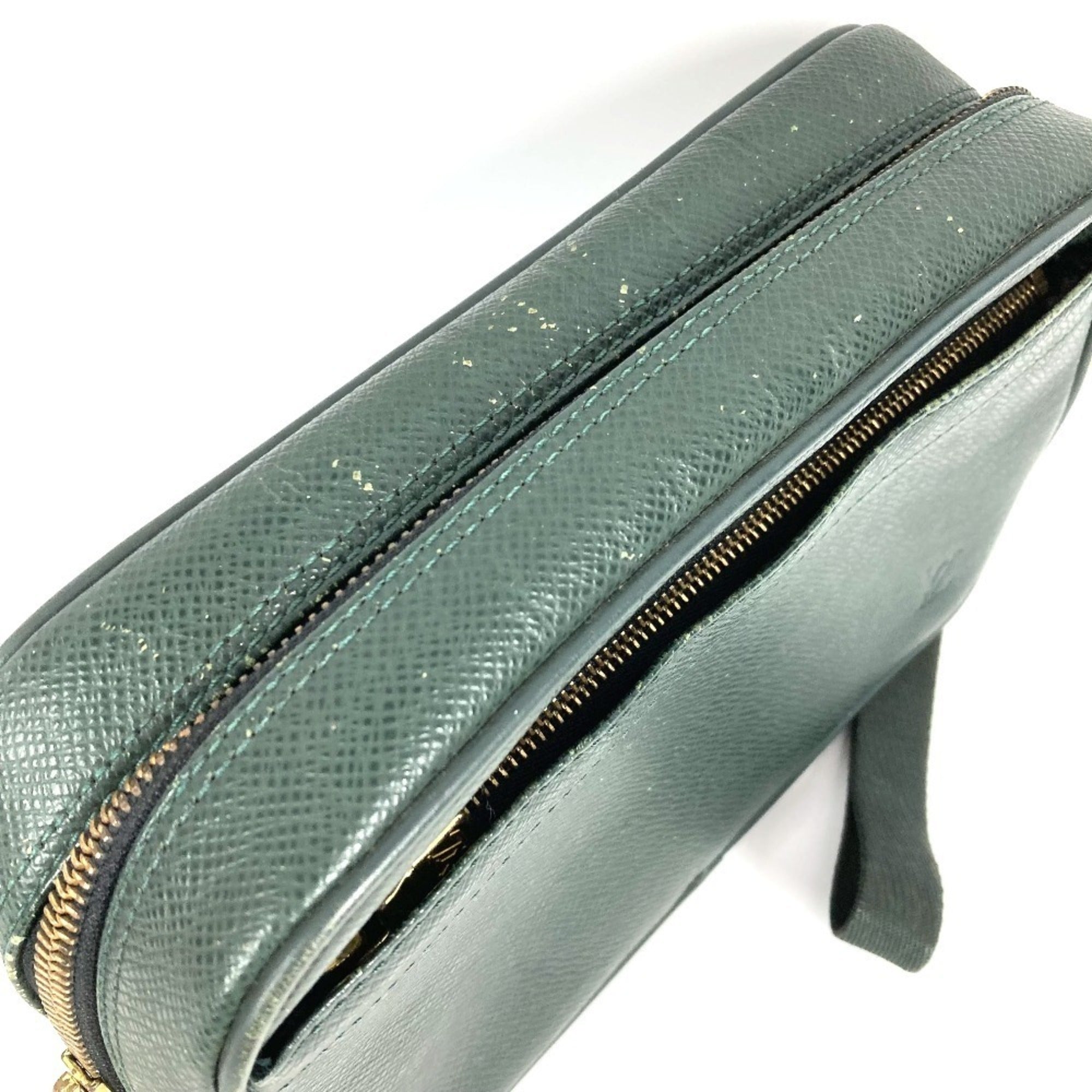 Louis Vuitton Episea Green Taiga Leather Clutch Bag Handbag Pouch (Pre-Owned)