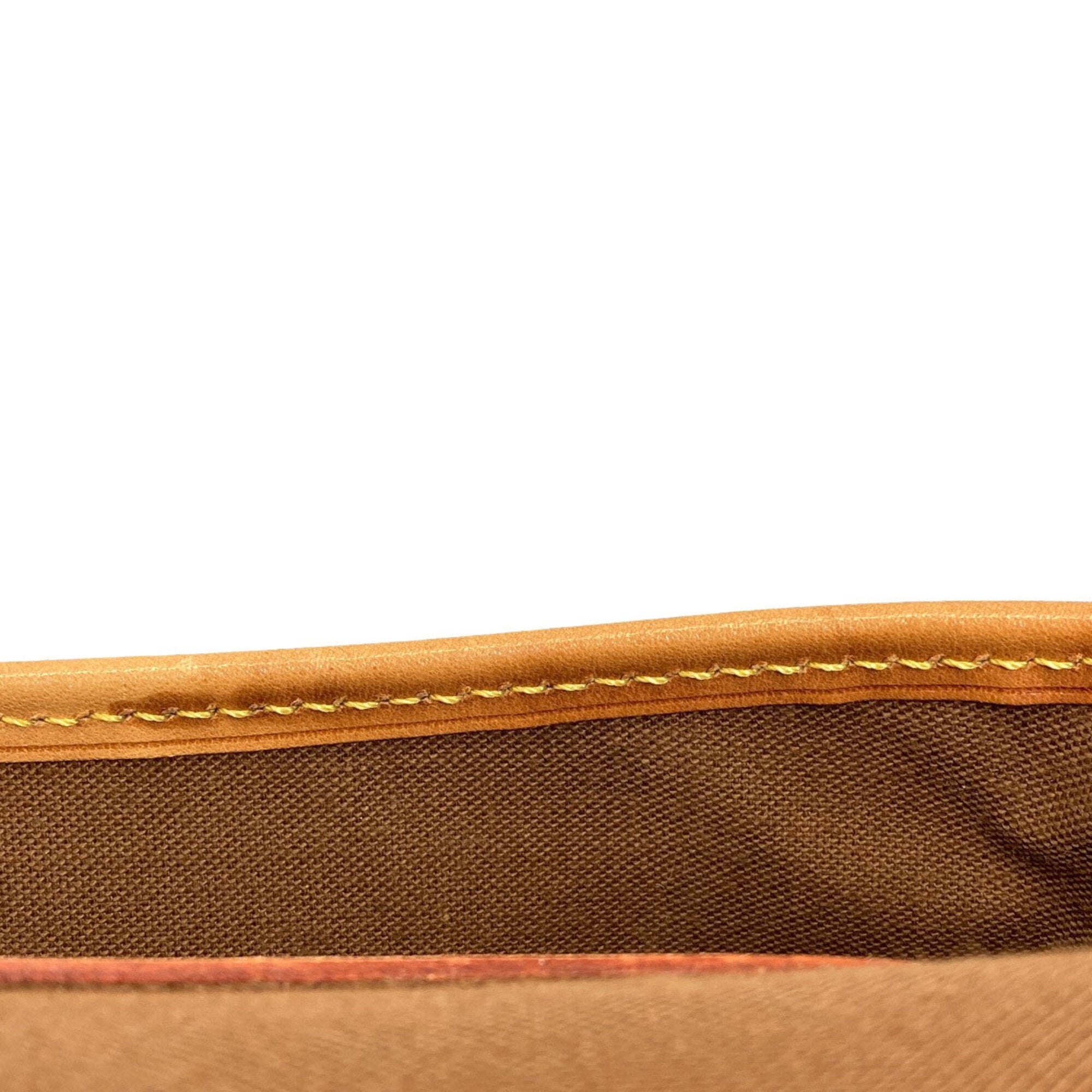 Louis Vuitton Monogram Monogram Canvas Shoulder Bag (Pre-Owned)
