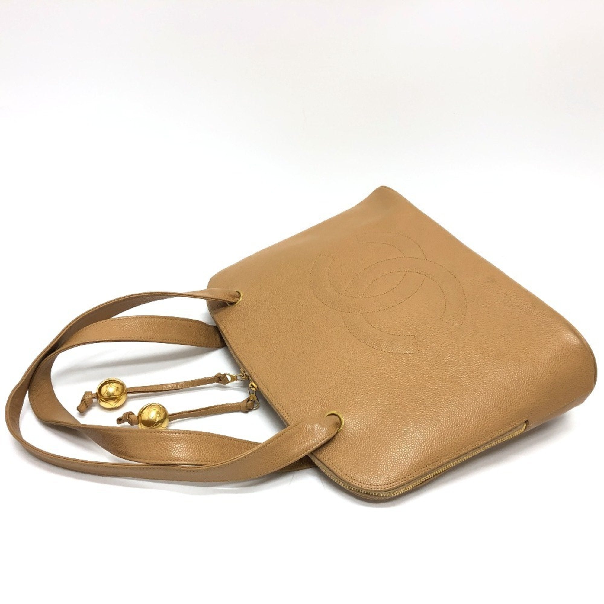 Chanel Beige Grained Calfskin Tote Bag (Pre-Owned)