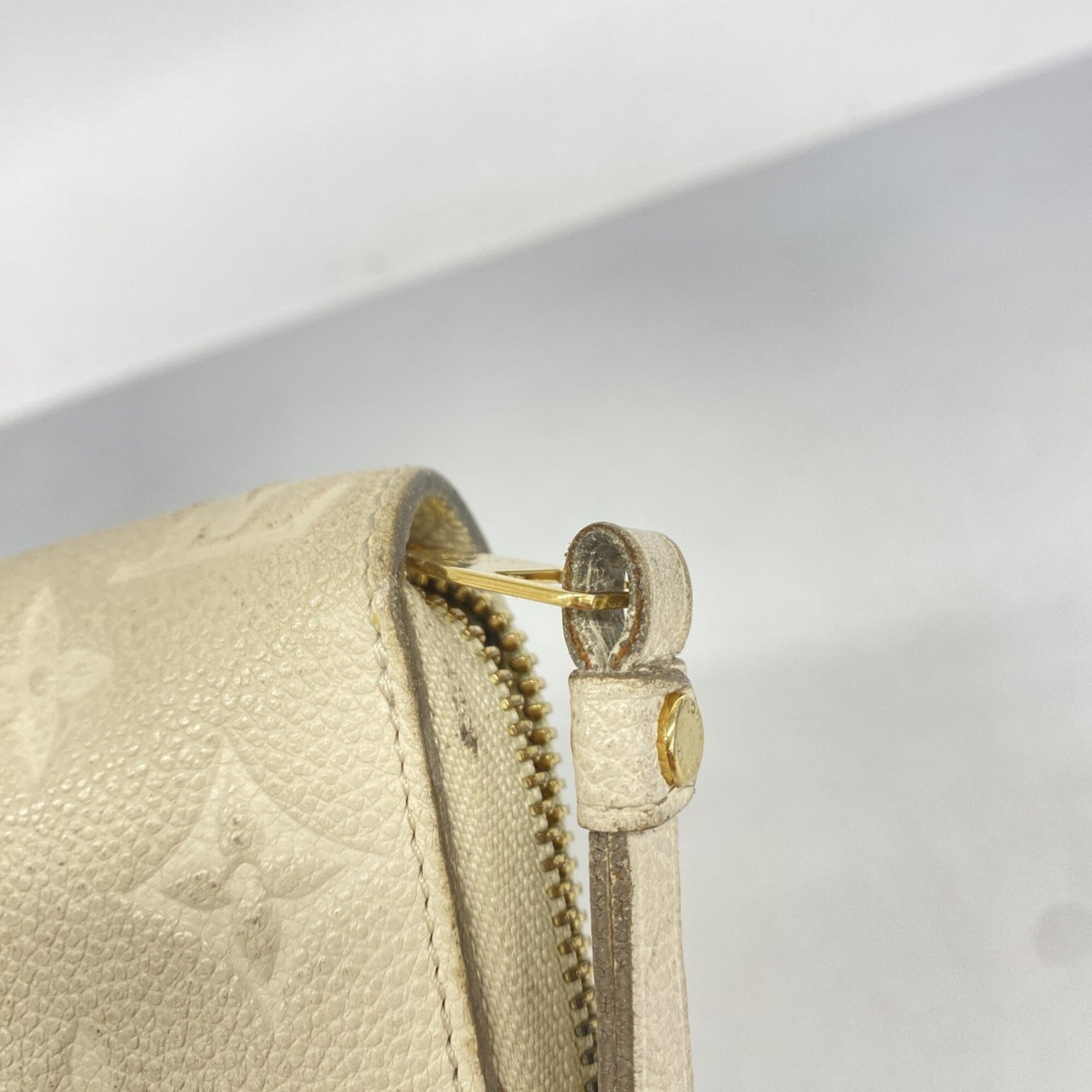 Louis Vuitton White Long Wallet (Bi-Fold) (Pre-Owned)