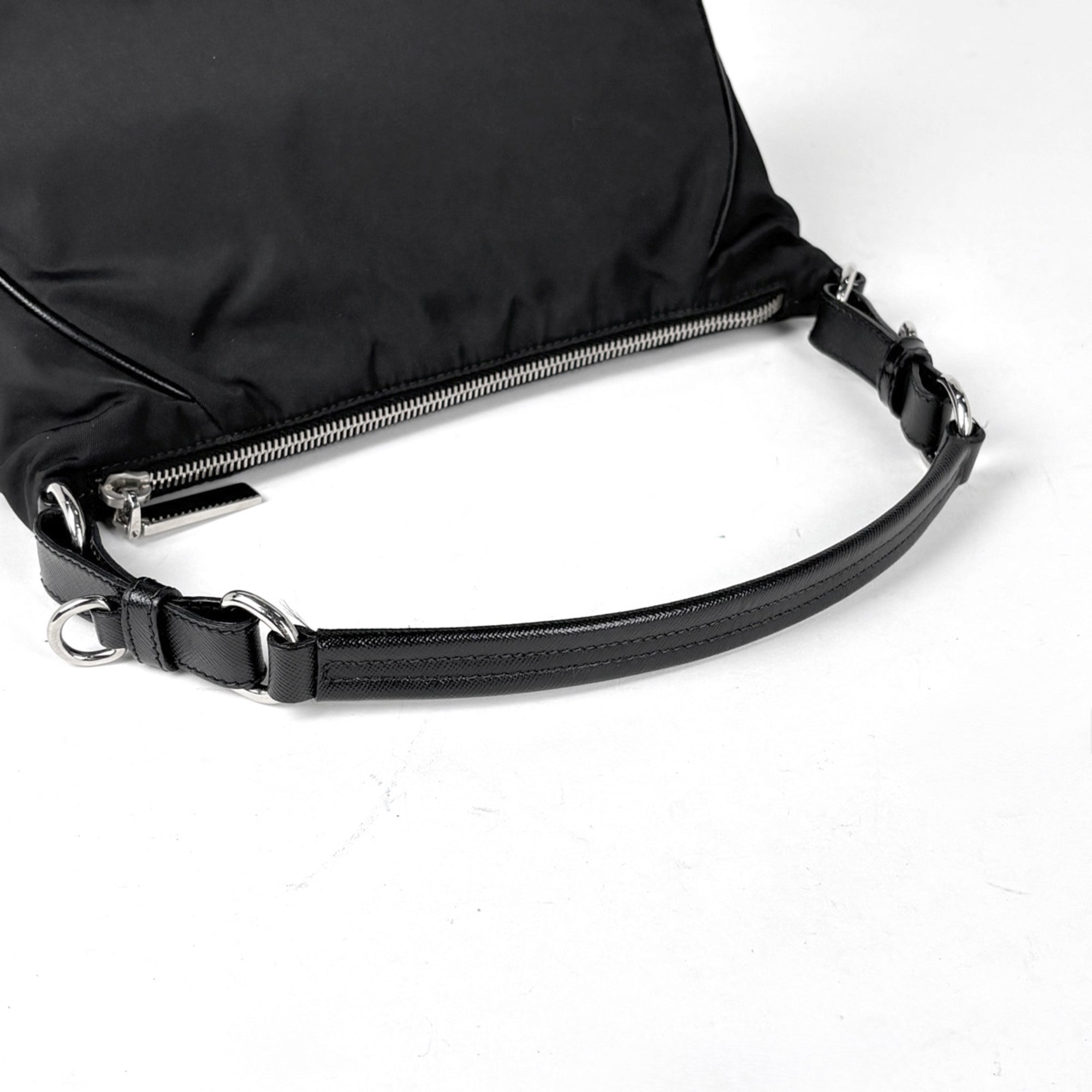 Prada Black Tessuto Leather Shoulder Bag (Pre-Owned)