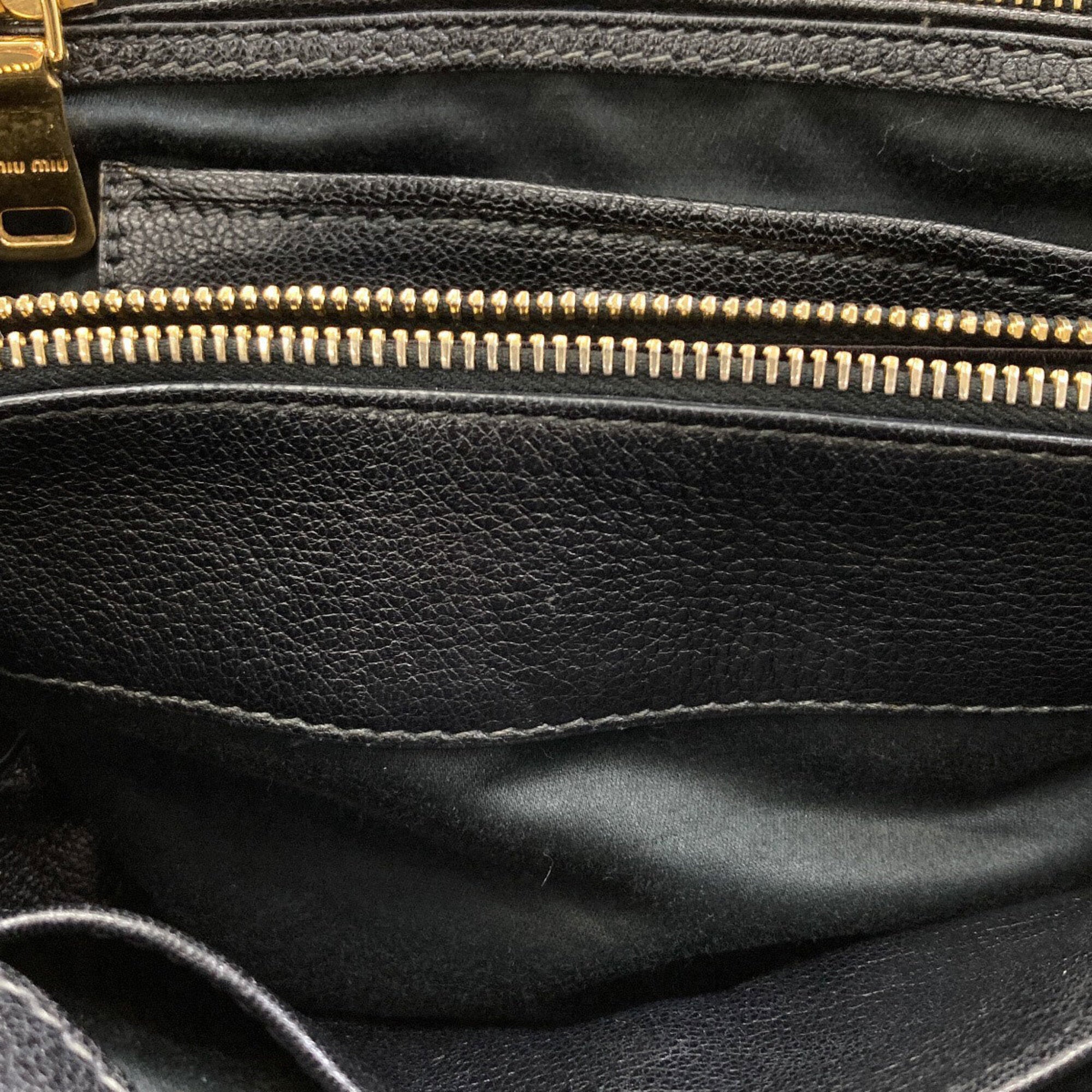 Miu Miu Black Leather Handbag (Pre-Owned)