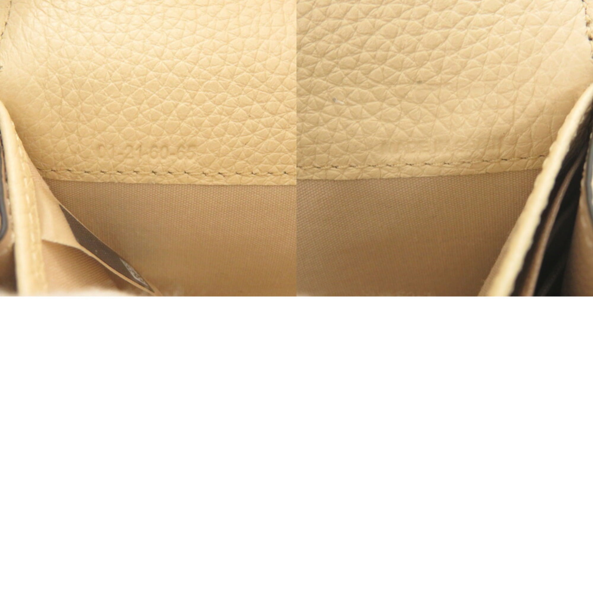 Chloé Beige Leather Long Wallet (Bi-Fold) (Pre-Owned)