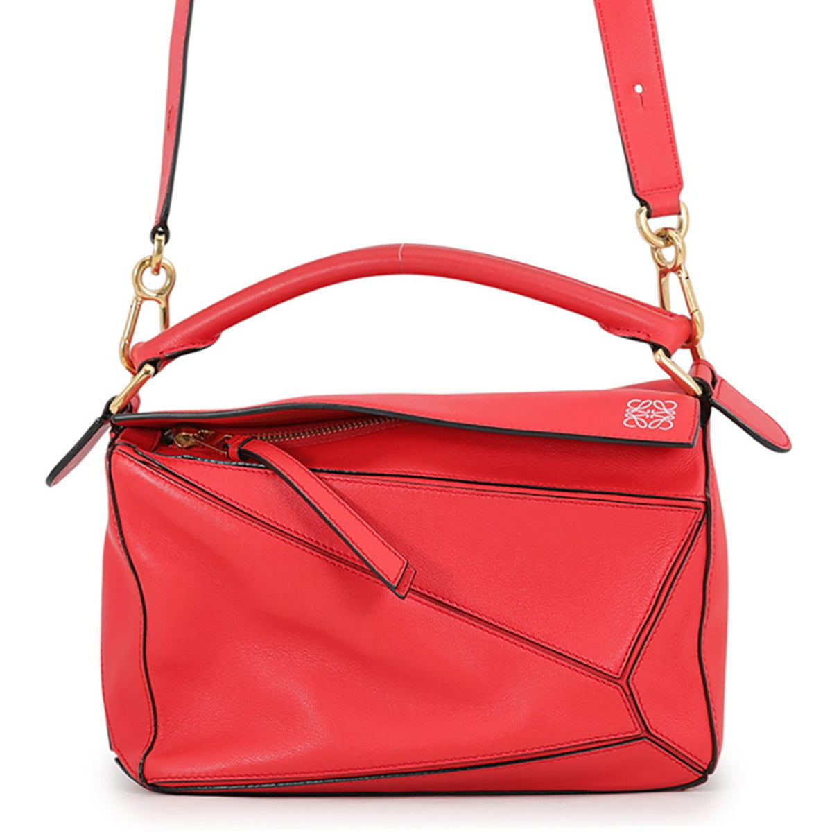 Loewe Red Color Leather Handbag Shoulder Bag (Pre-Owned)