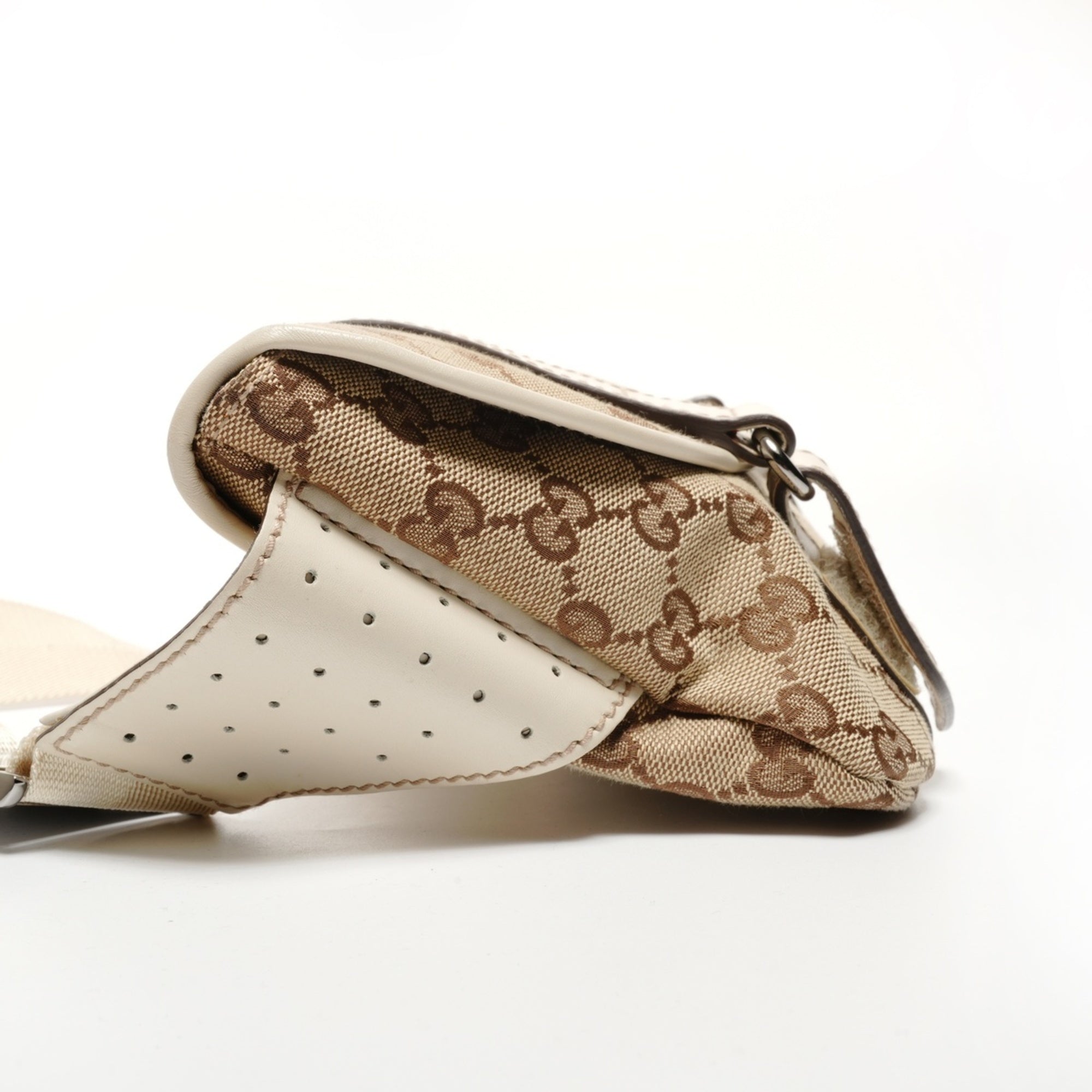 Gucci Gg Canvas Beige Gg Canvas Fanny Pack (Pre-Owned)