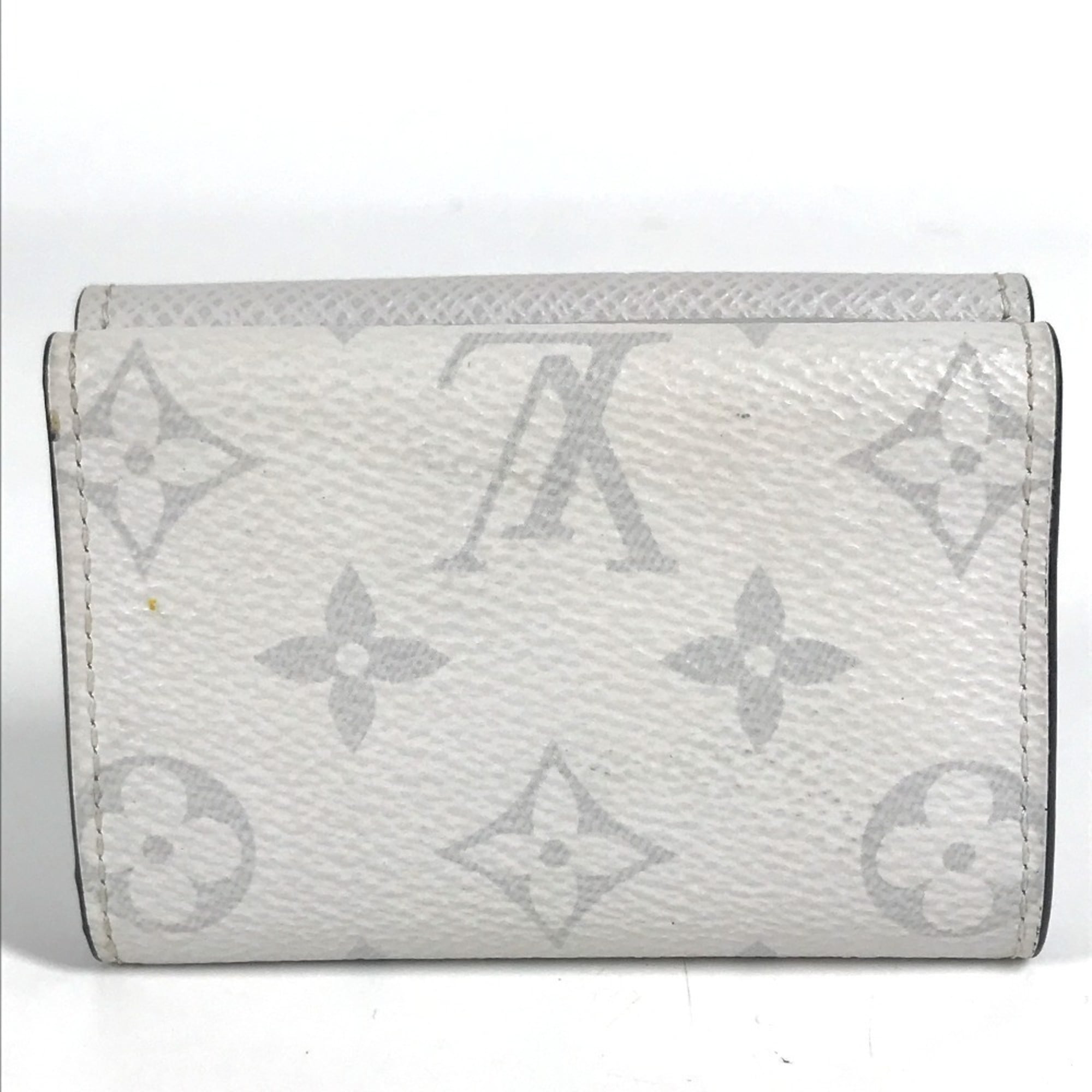 Louis Vuitton Taigarama Blanc White Taigarama Wallet (Tri-Fold) (Pre-Owned)